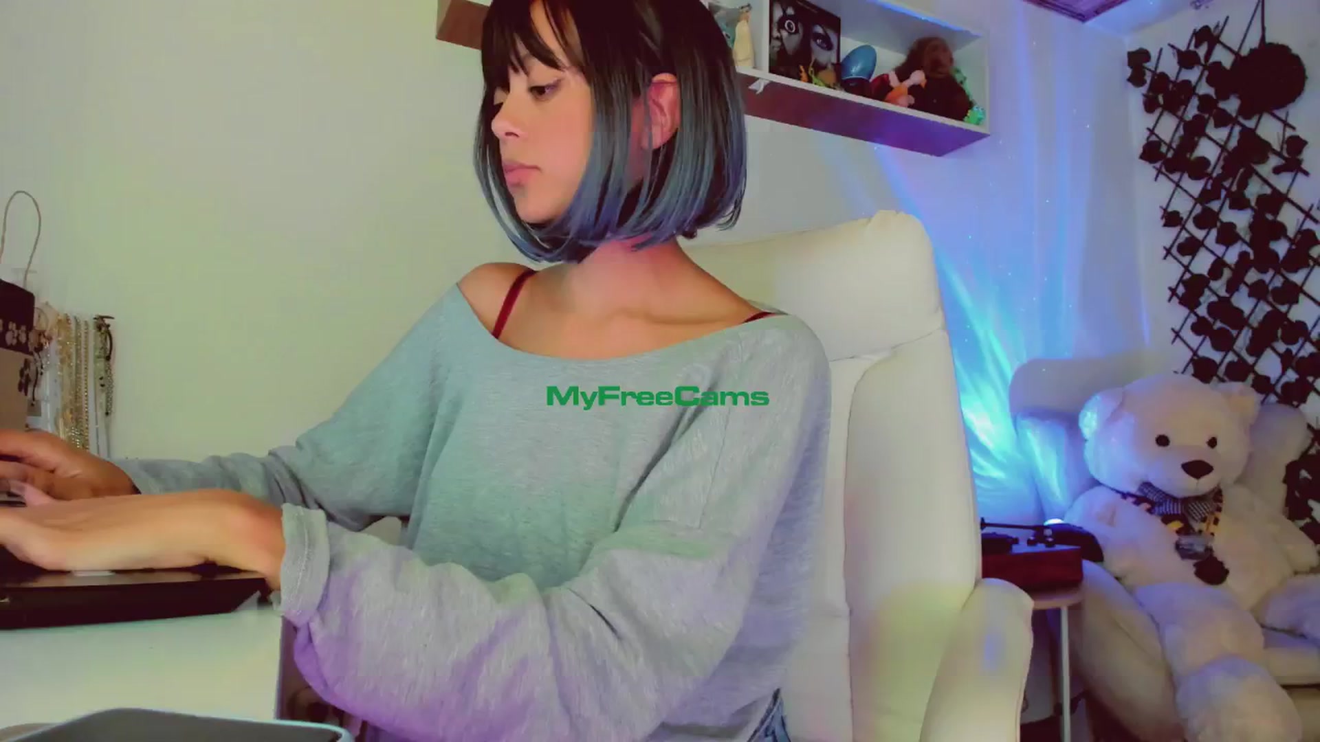 Gallery image thumbnail from AngelicRossy's myfreecams stream on, 04/30/2024, 21:43 image 1 of 20