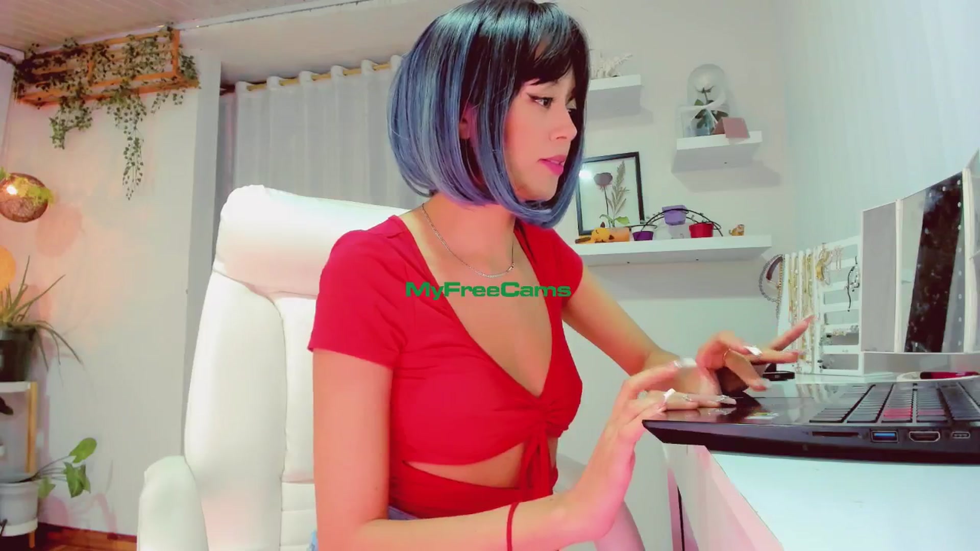 Gallery image thumbnail from AngelicRossy's myfreecams stream on, 07/16/2024, 02:20 image 5 of 20