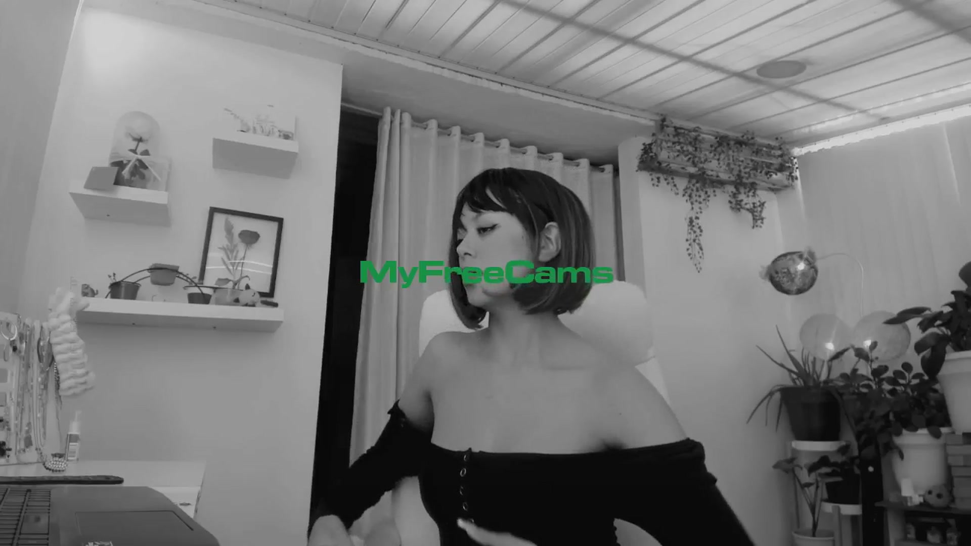 Gallery image thumbnail from AngelicRossy's myfreecams stream on, 07/26/2024, 19:19 image 12 of 20