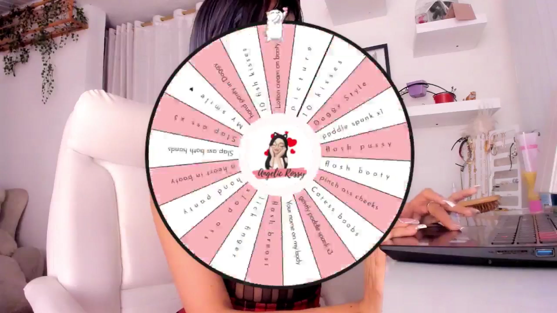 Gallery image thumbnail from AngelicRossy's myfreecams stream on, 08/15/2024, 24:45 image 3 of 20