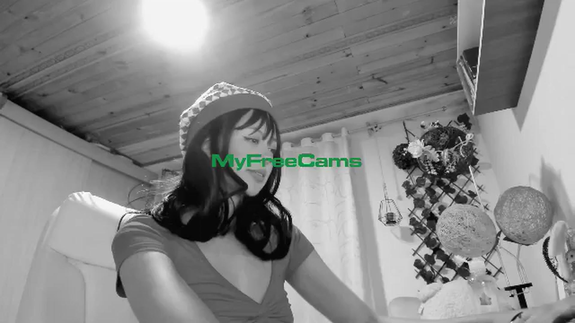 Gallery image thumbnail from AngelicRossy's myfreecams stream on, 12/05/2024, 01:23 image 20 of 20