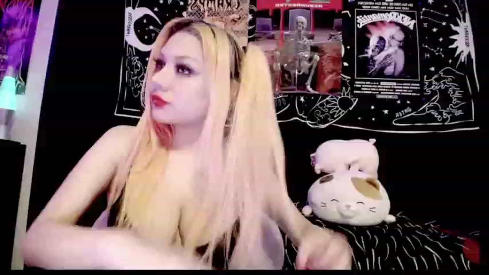 Gallery image thumbnail from AngelicaPckls's myfreecams stream on, 12/25/2022, 09:33 image 8 of 20