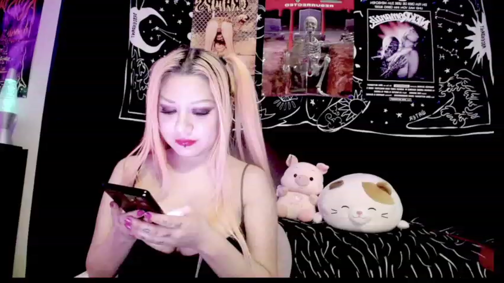 Gallery image thumbnail from AngelicaPckls's myfreecams stream on, 12/25/2022, 09:33 image 19 of 20