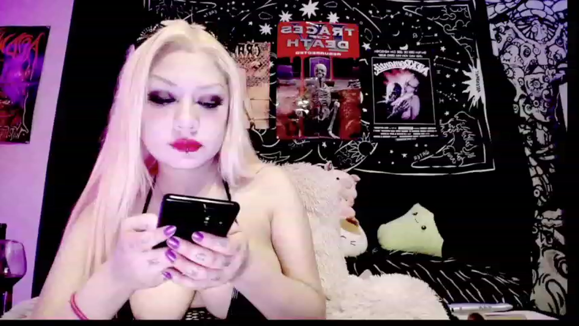 Gallery image thumbnail from AngelicaPckls's myfreecams stream on, 01/06/2023, 07:19 image 14 of 20