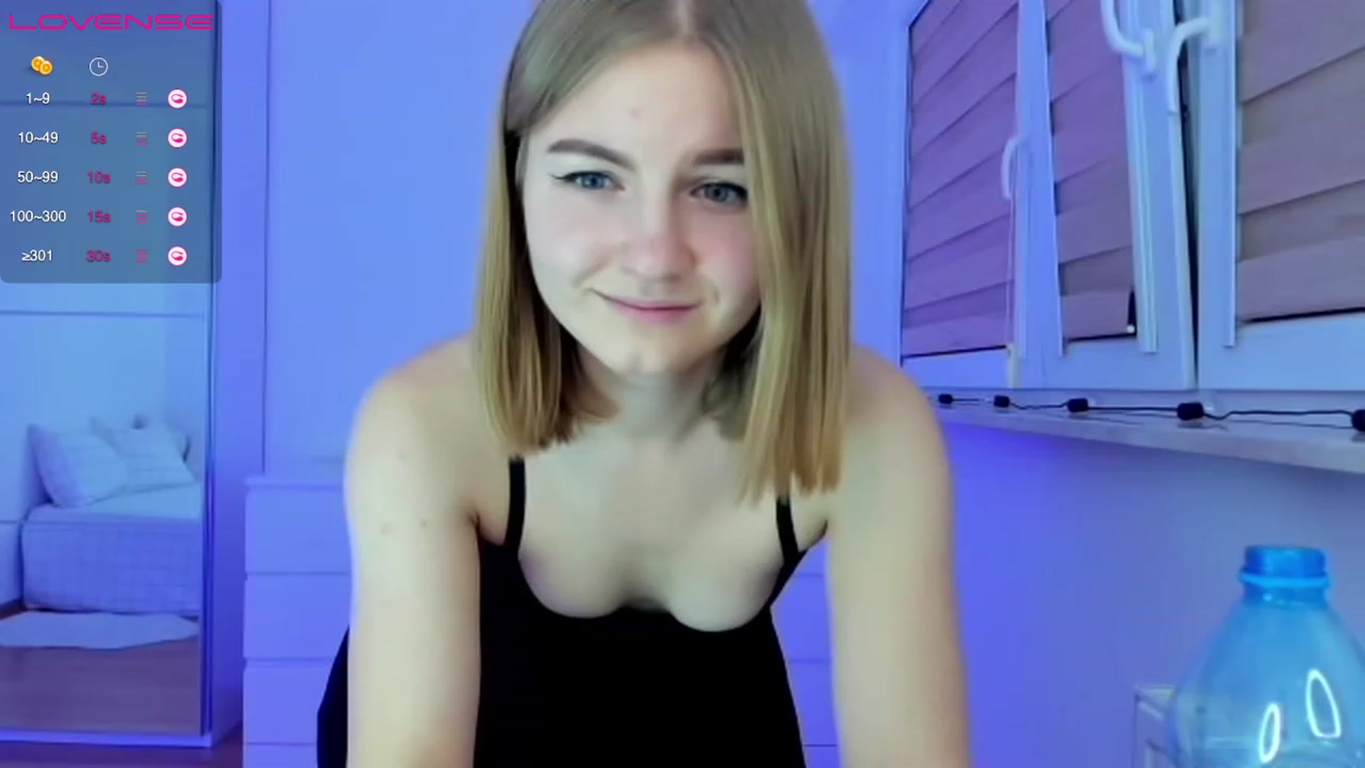 Gallery image thumbnail from Angelicfame's myfreecams stream on, 11/14/2022, 21:22 image 11 of 20