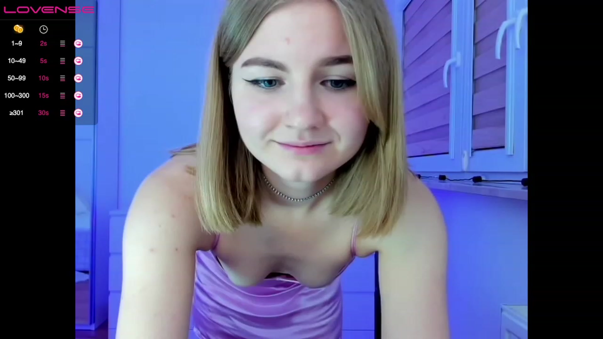 Gallery image thumbnail from Angelicfame's myfreecams stream on, 11/15/2022, 17:27 image 4 of 20