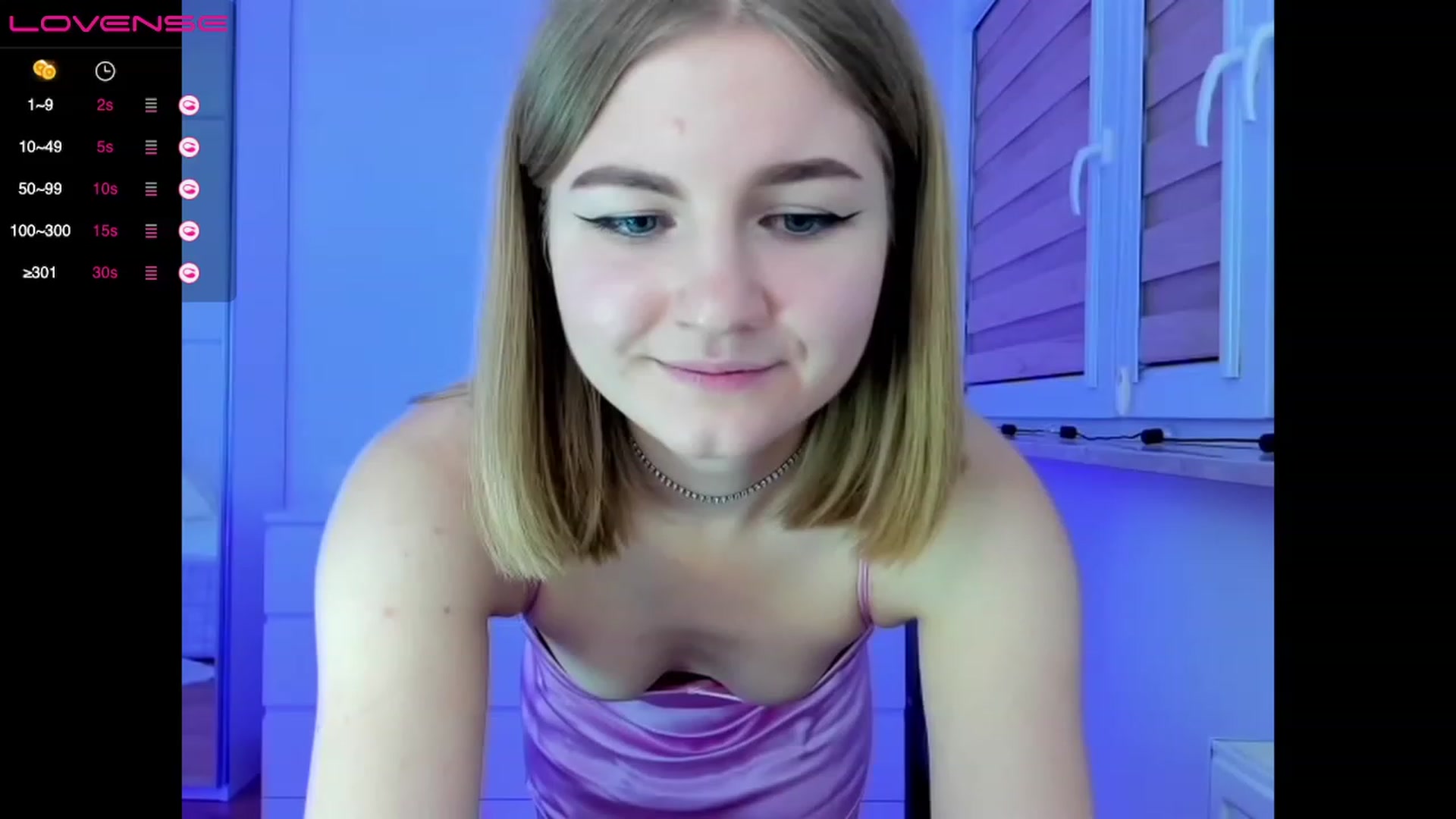 Gallery image thumbnail from Angelicfame's myfreecams stream on, 11/15/2022, 17:27 image 10 of 20
