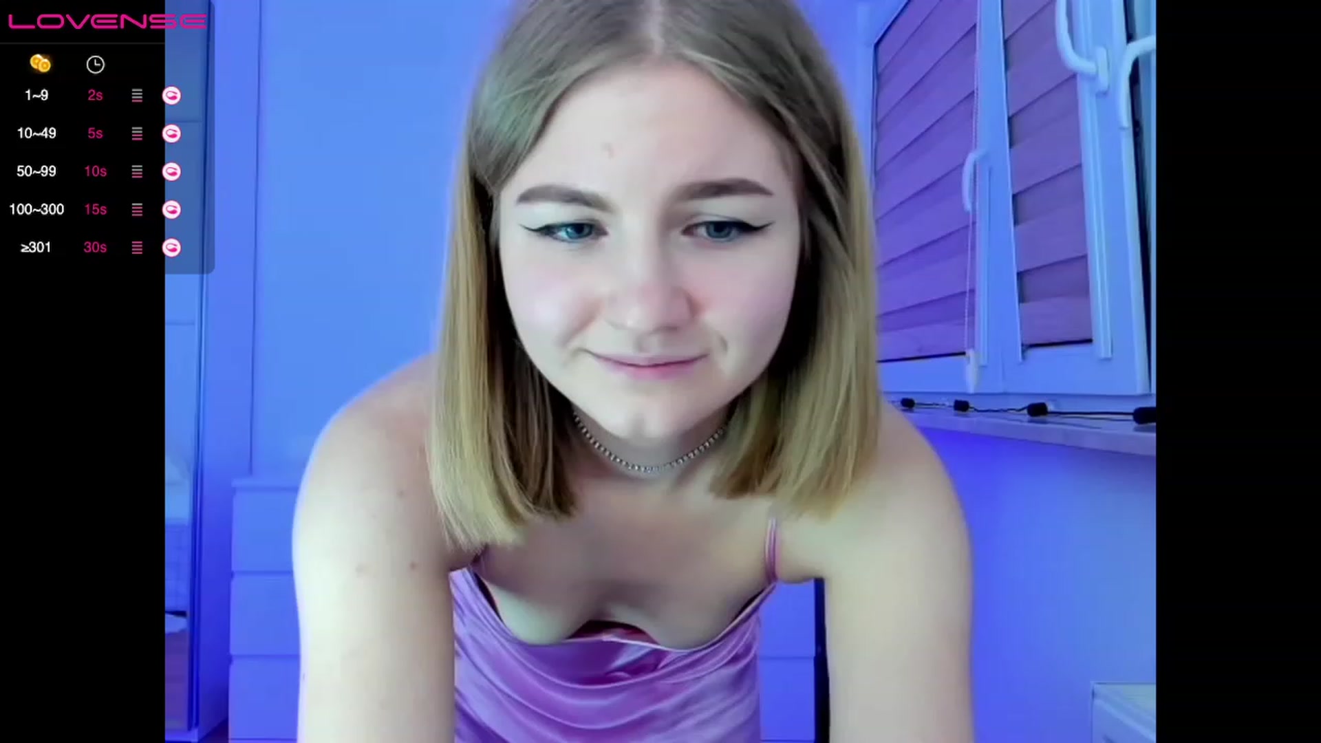 Gallery image thumbnail from Angelicfame's myfreecams stream on, 11/15/2022, 19:14 image 17 of 20