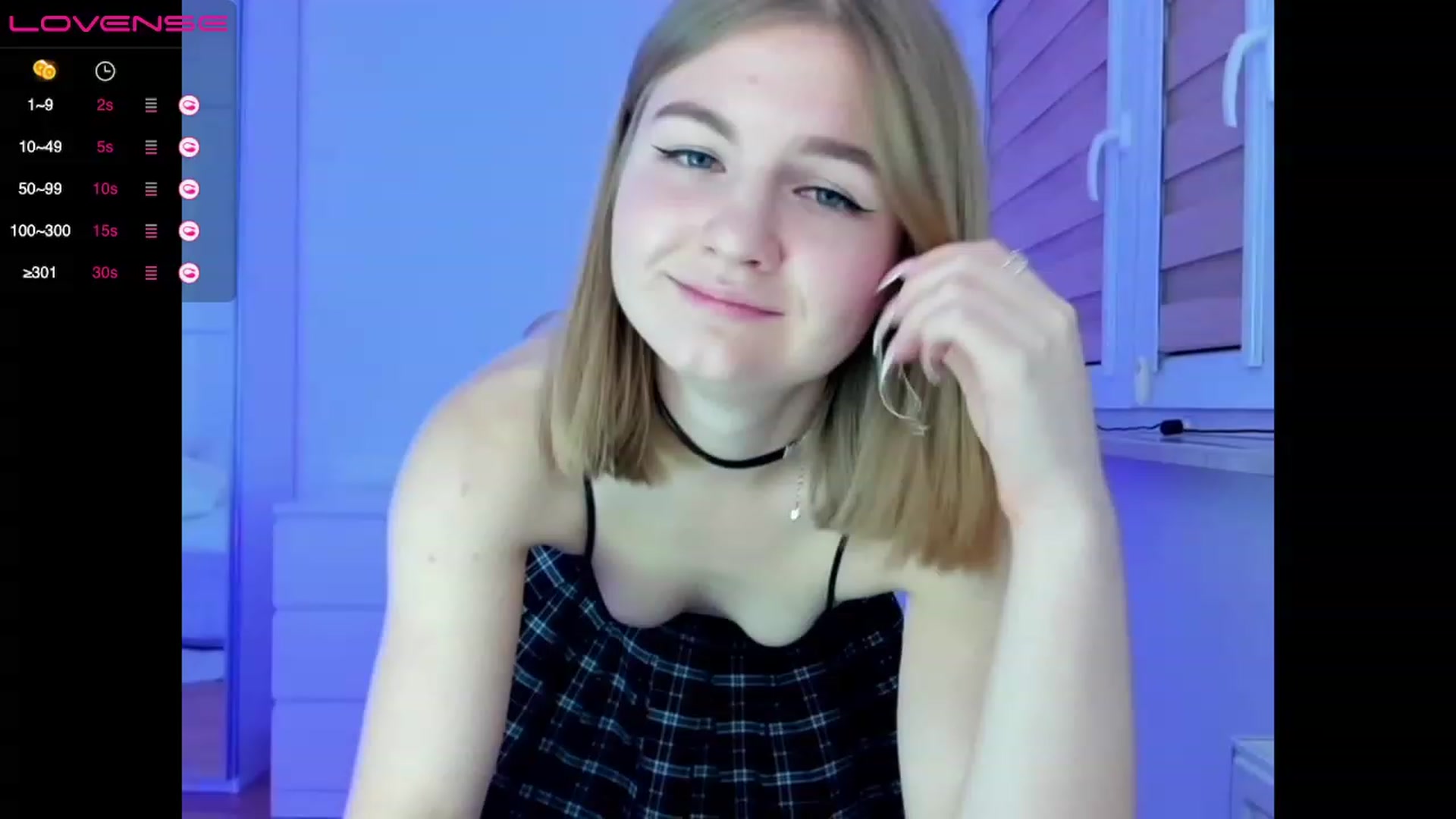Gallery image thumbnail from Angelicfame's myfreecams stream on, 11/16/2022, 15:31 image 14 of 20