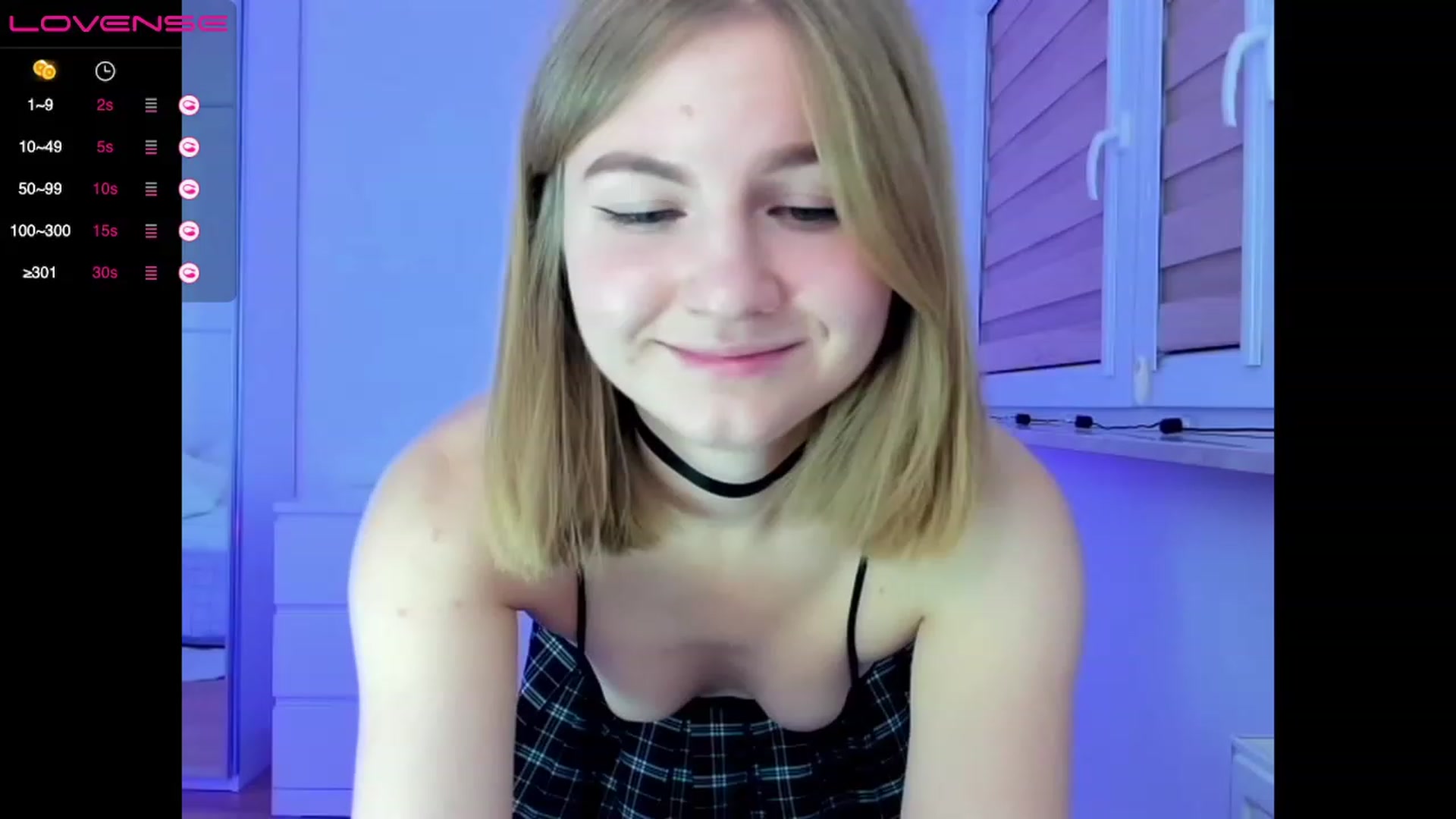 Gallery image thumbnail from Angelicfame's myfreecams stream on, 11/16/2022, 15:31 image 6 of 20