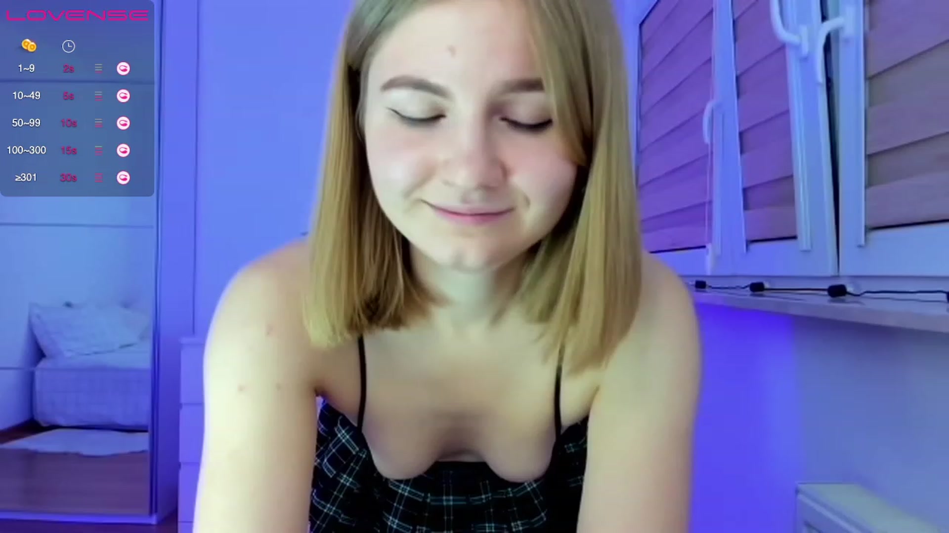 Gallery image thumbnail from Angelicfame's myfreecams stream on, 11/16/2022, 18:10 image 18 of 20