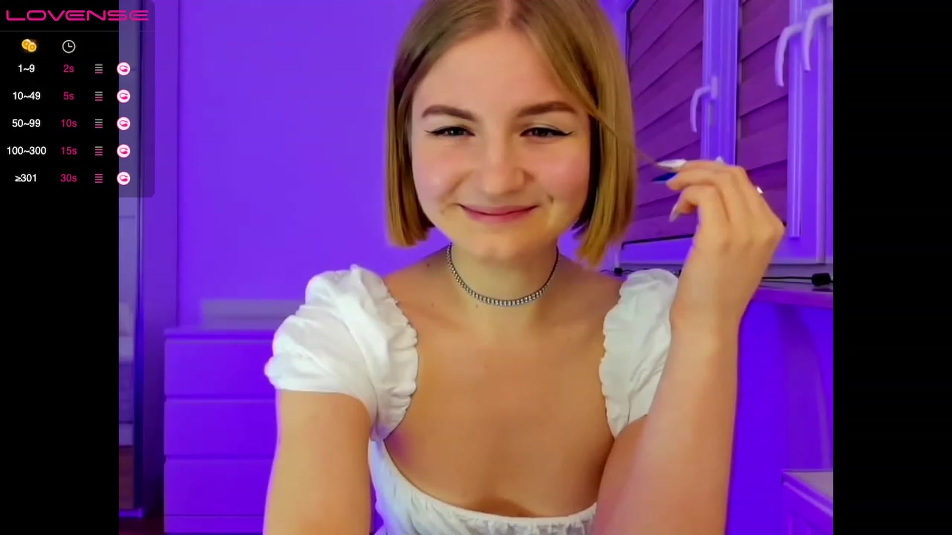 Gallery image thumbnail from Angelicfame's myfreecams stream on, 11/23/2022, 22:46 image 17 of 20