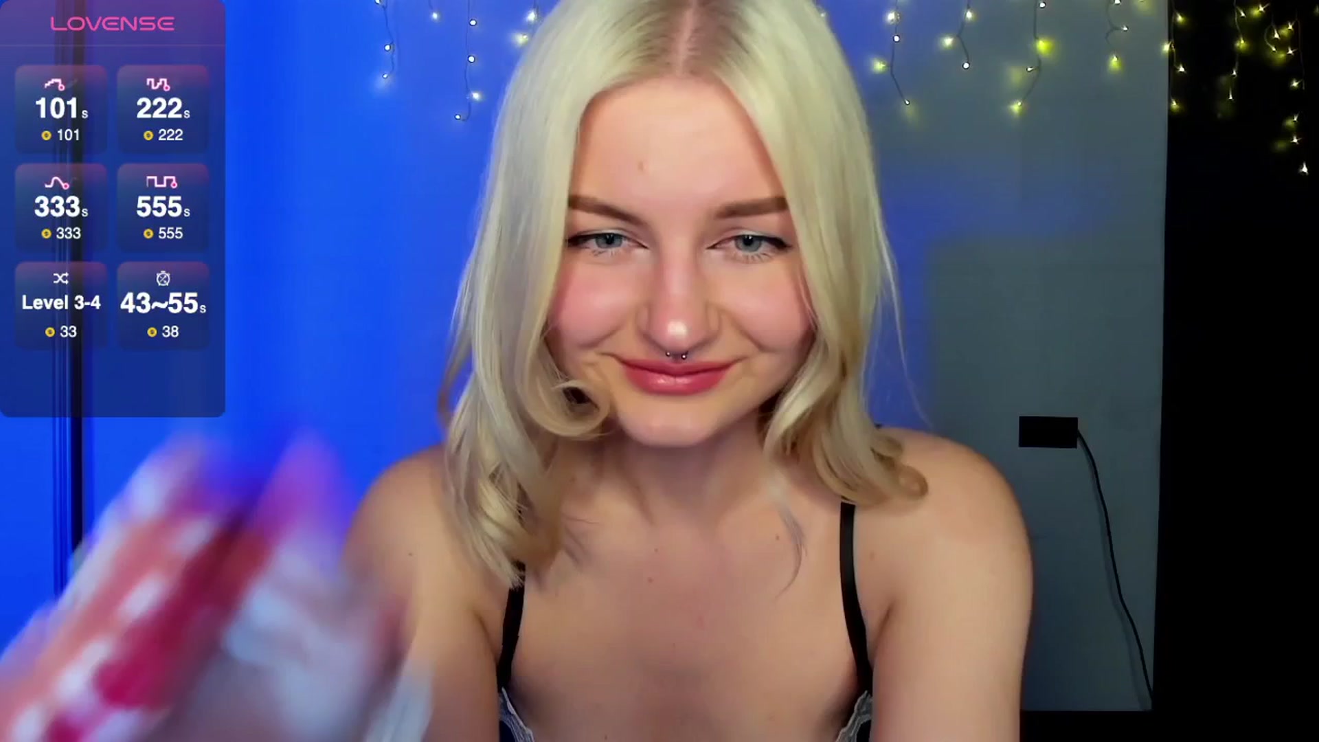 Gallery image thumbnail from Angelicfame's myfreecams stream on, 03/11/2025, 17:00 image 14 of 20