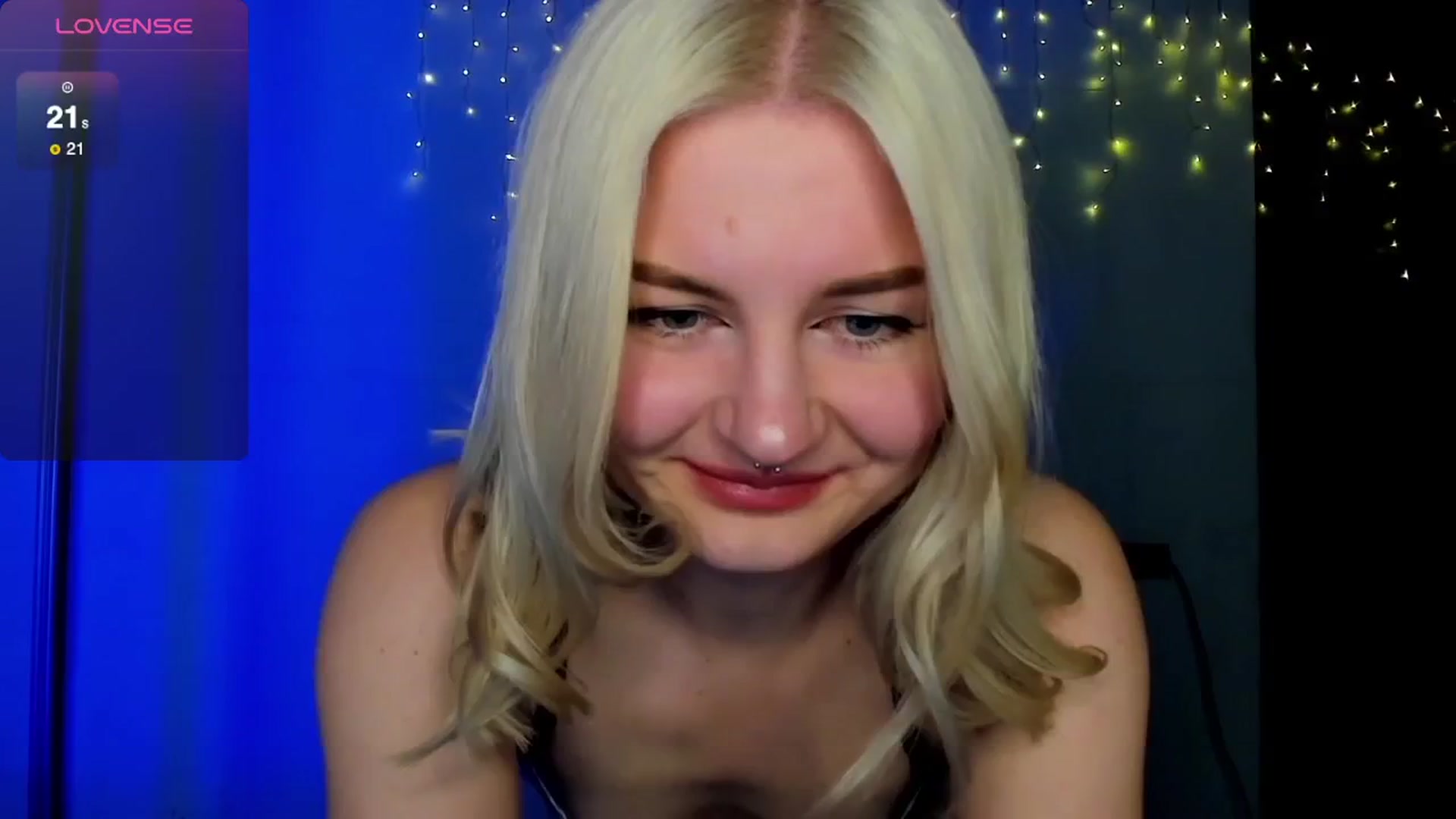 Gallery image thumbnail from Angelicfame's myfreecams stream on, 03/11/2025, 17:00 image 1 of 20