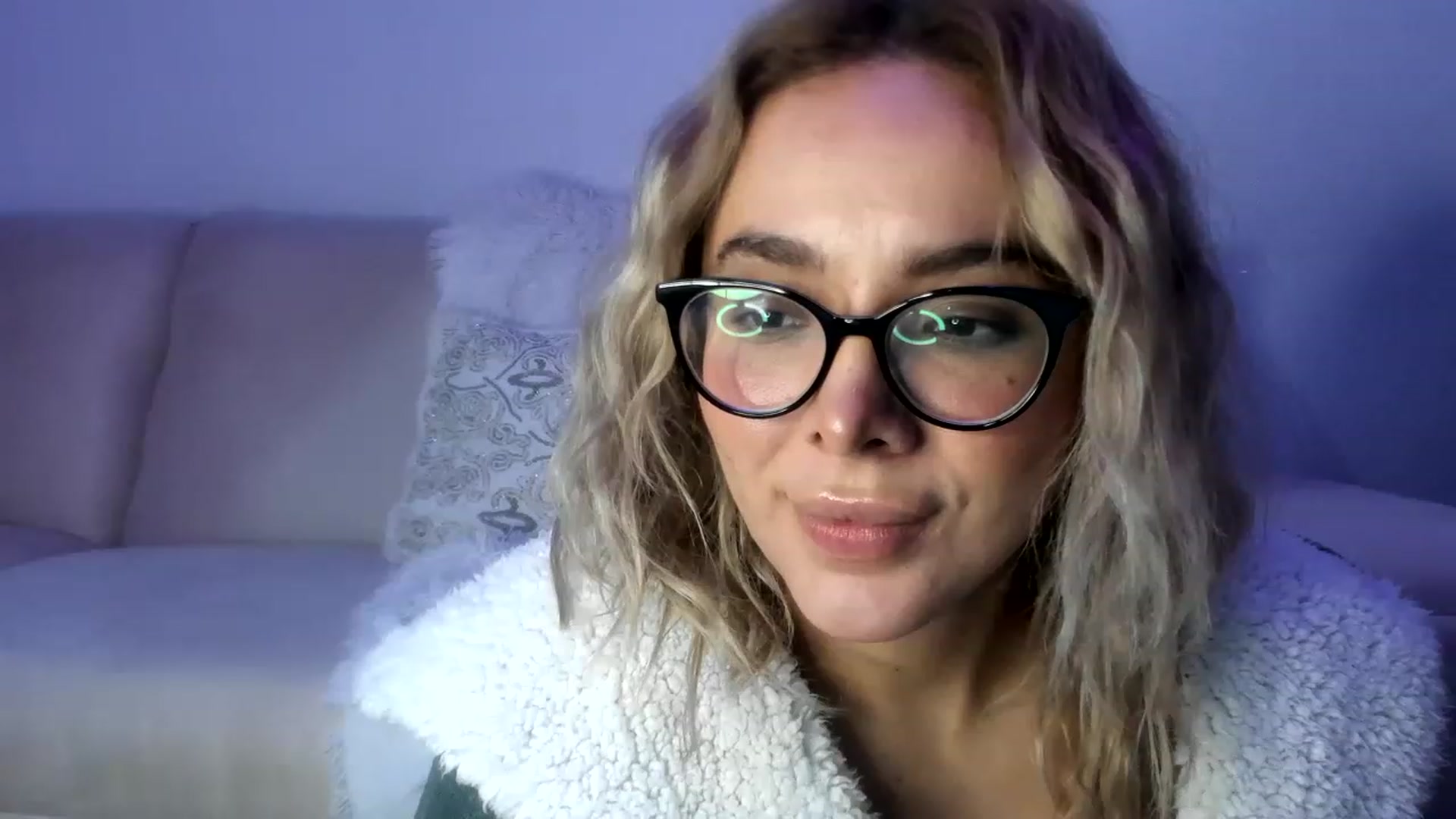 Gallery image thumbnail from Angelicvegaa's myfreecams stream on, 11/27/2022, 08:43 image 20 of 20