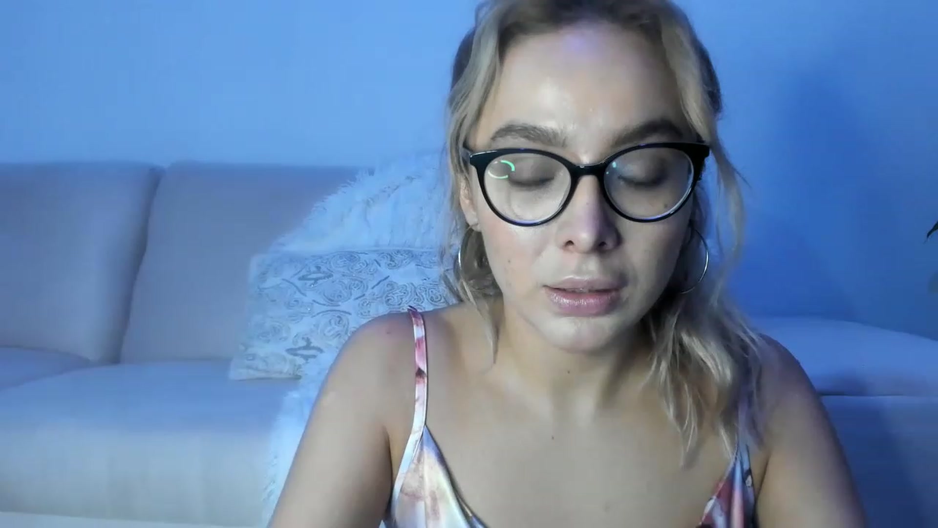 Gallery image thumbnail from Angelicvegaa's myfreecams stream on, 11/28/2022, 01:44 image 5 of 20