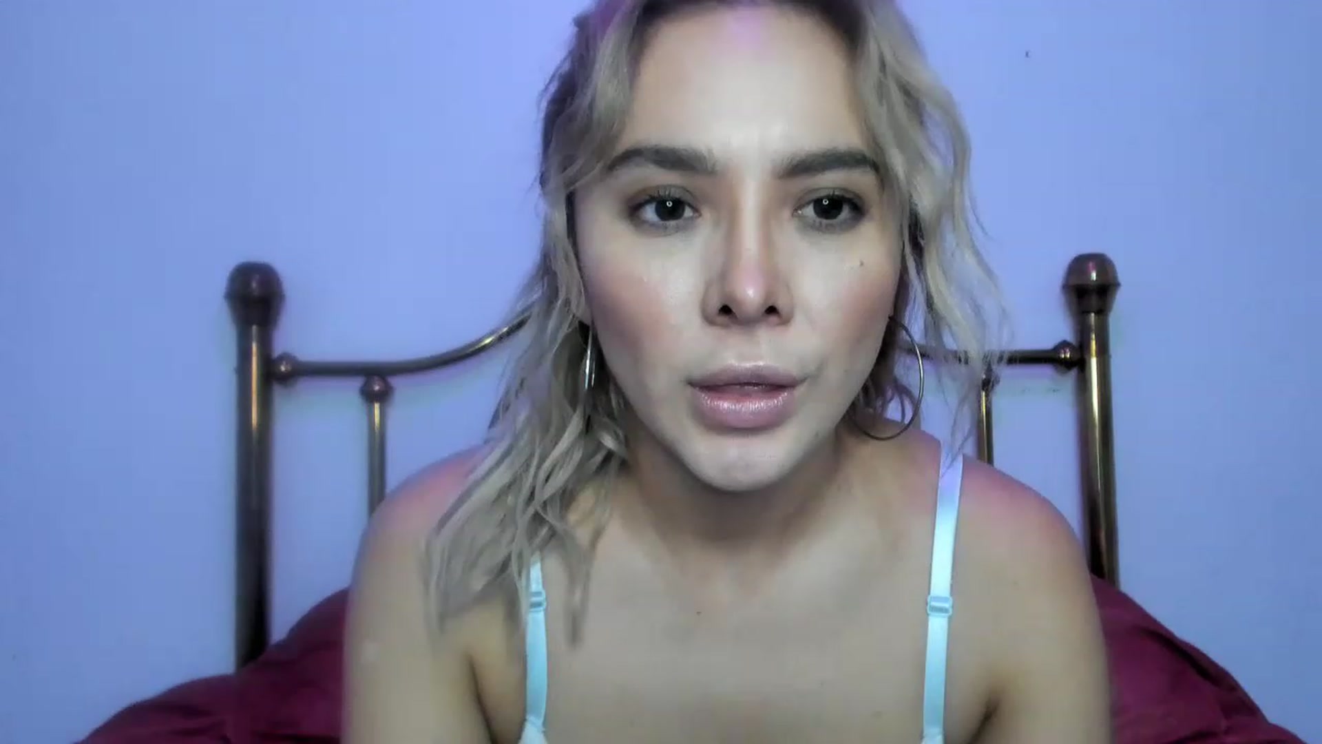 Gallery image thumbnail from Angelicvegaa's myfreecams stream on, 12/01/2022, 24:30 image 8 of 20