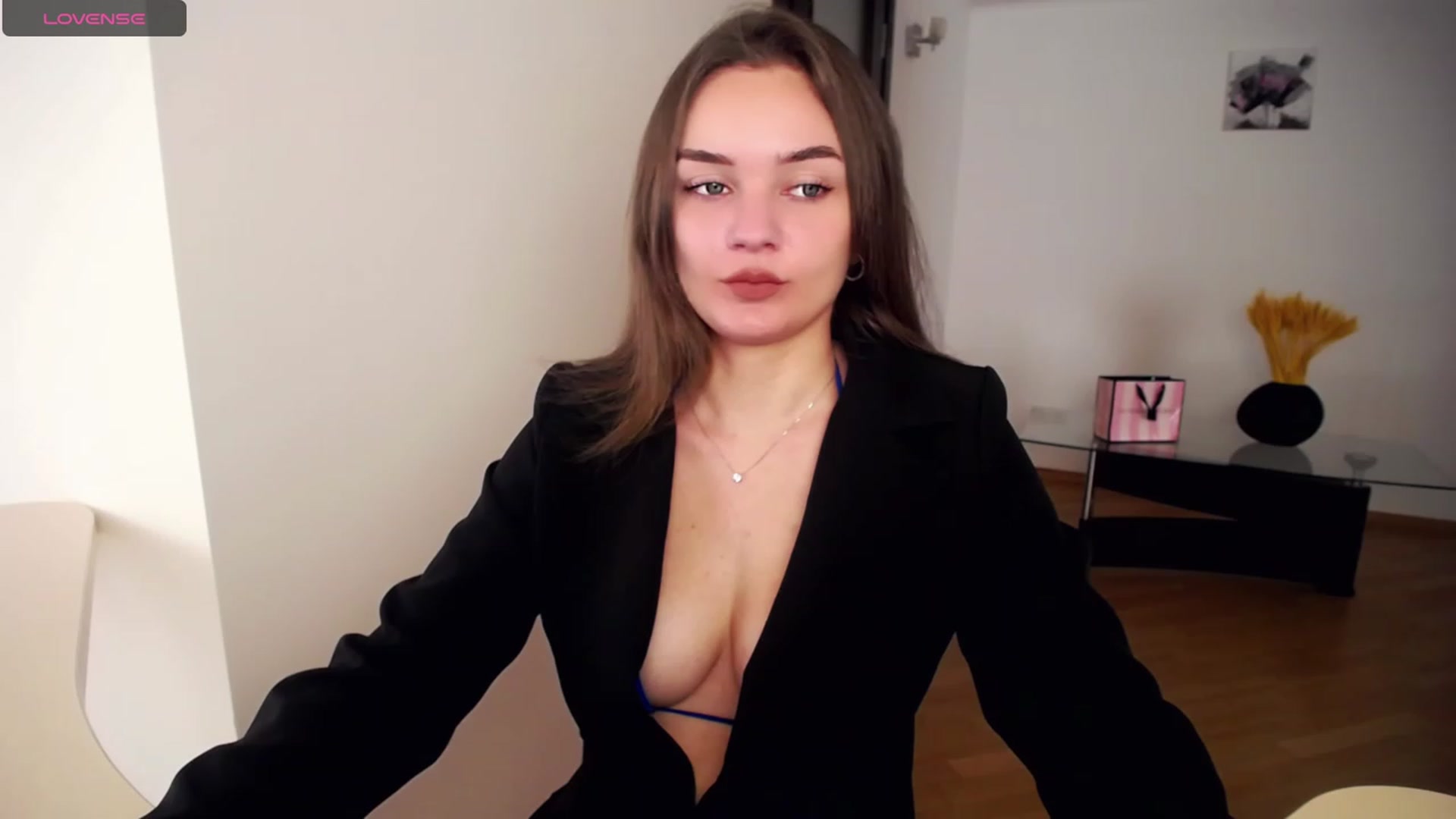 Gallery image thumbnail from AngelikaLovve's myfreecams stream on, 08/17/2023, 14:22 image 14 of 20