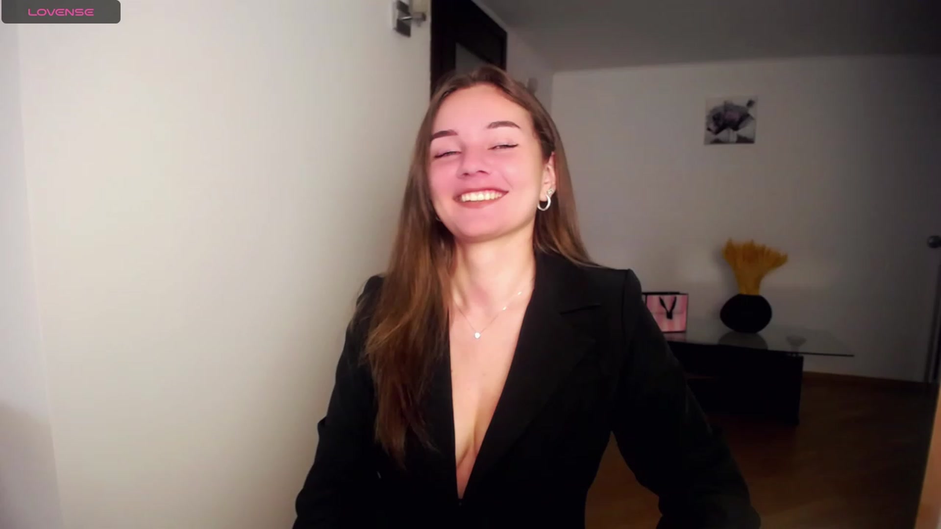 Gallery image thumbnail from AngelikaLovve's myfreecams stream on, 08/17/2023, 16:37 image 16 of 20