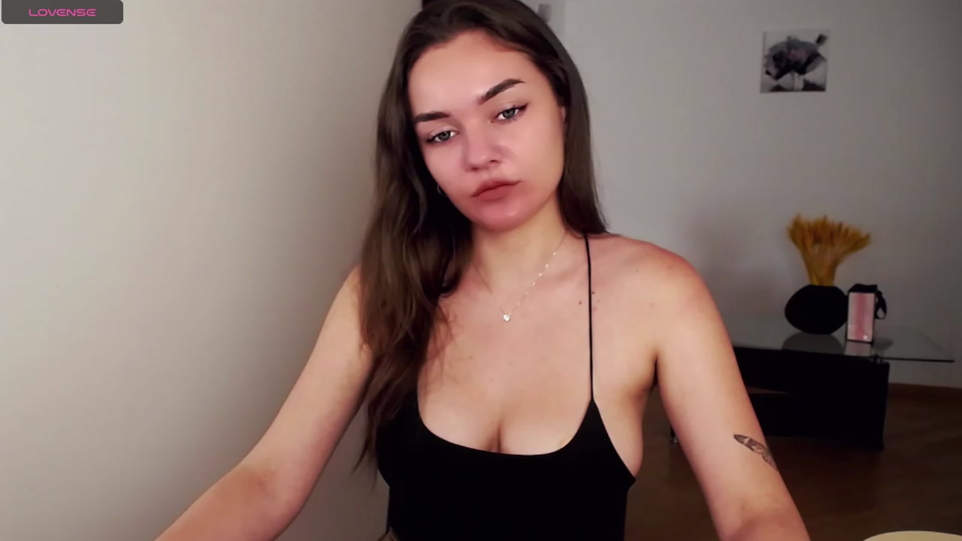 Gallery image thumbnail from AngelikaLovve's myfreecams stream on, 08/21/2023, 13:58 image 12 of 20