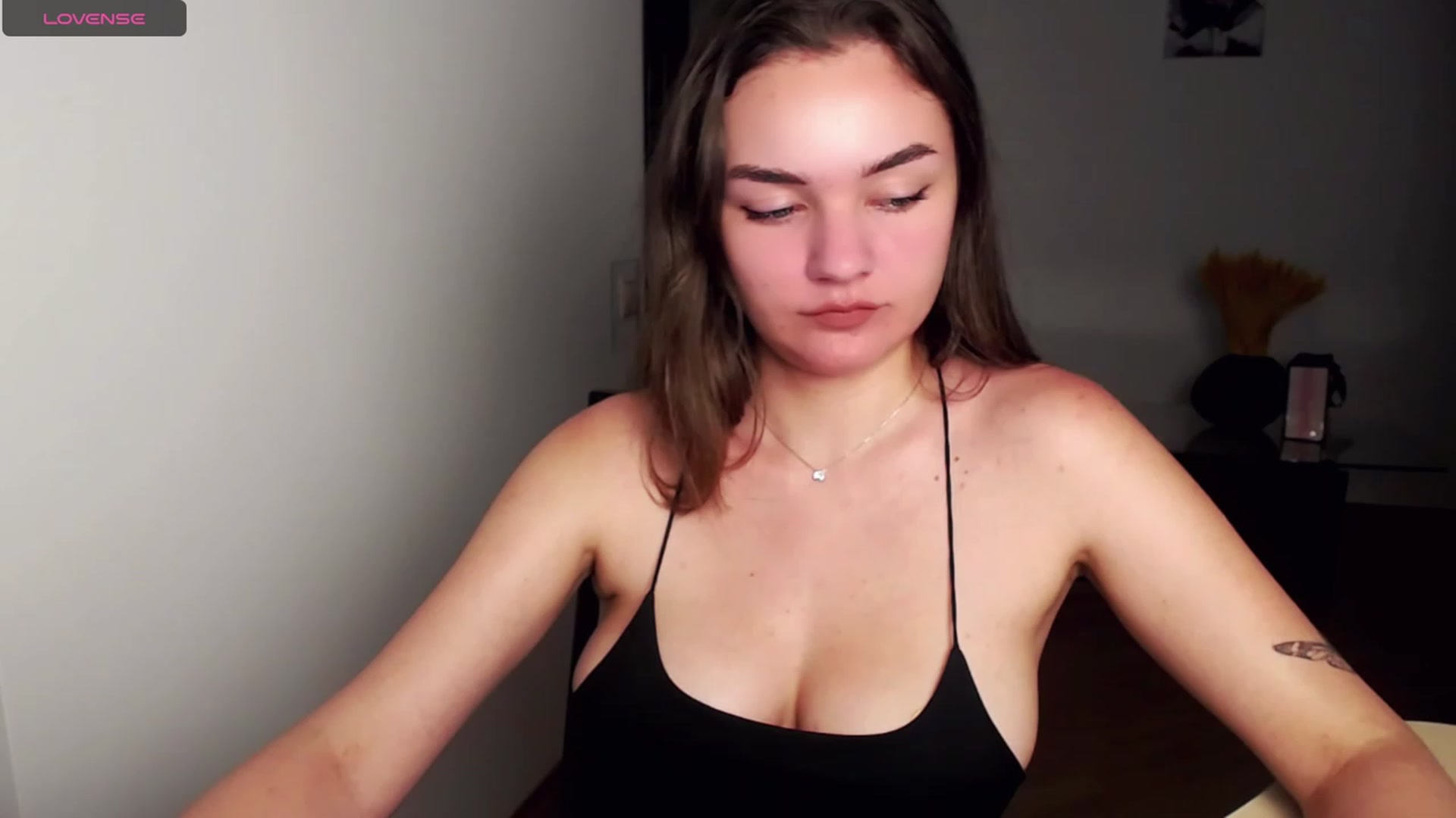 Gallery image thumbnail from AngelikaLovve's myfreecams stream on, 08/21/2023, 17:18 image 13 of 20