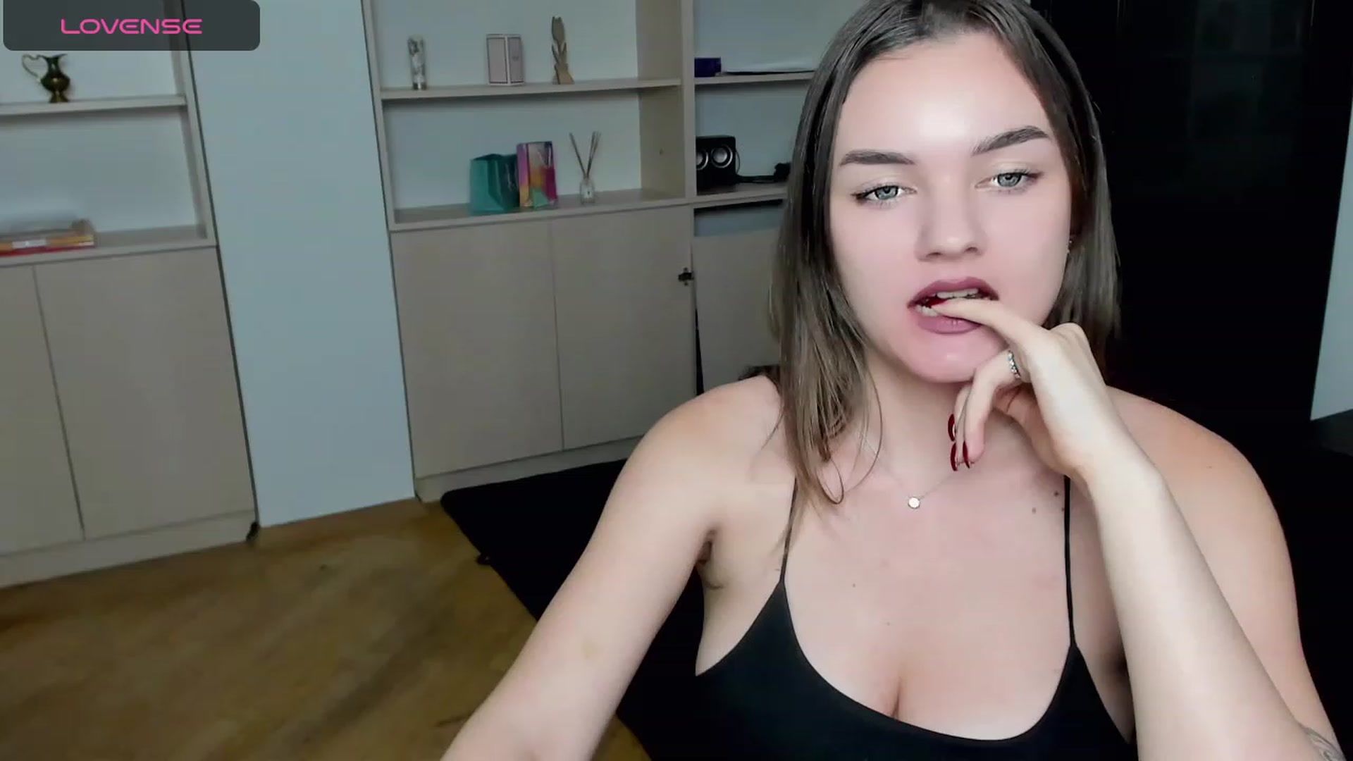 Gallery image thumbnail from AngelikaLovve's myfreecams stream on, 09/04/2023, 17:50 image 18 of 20