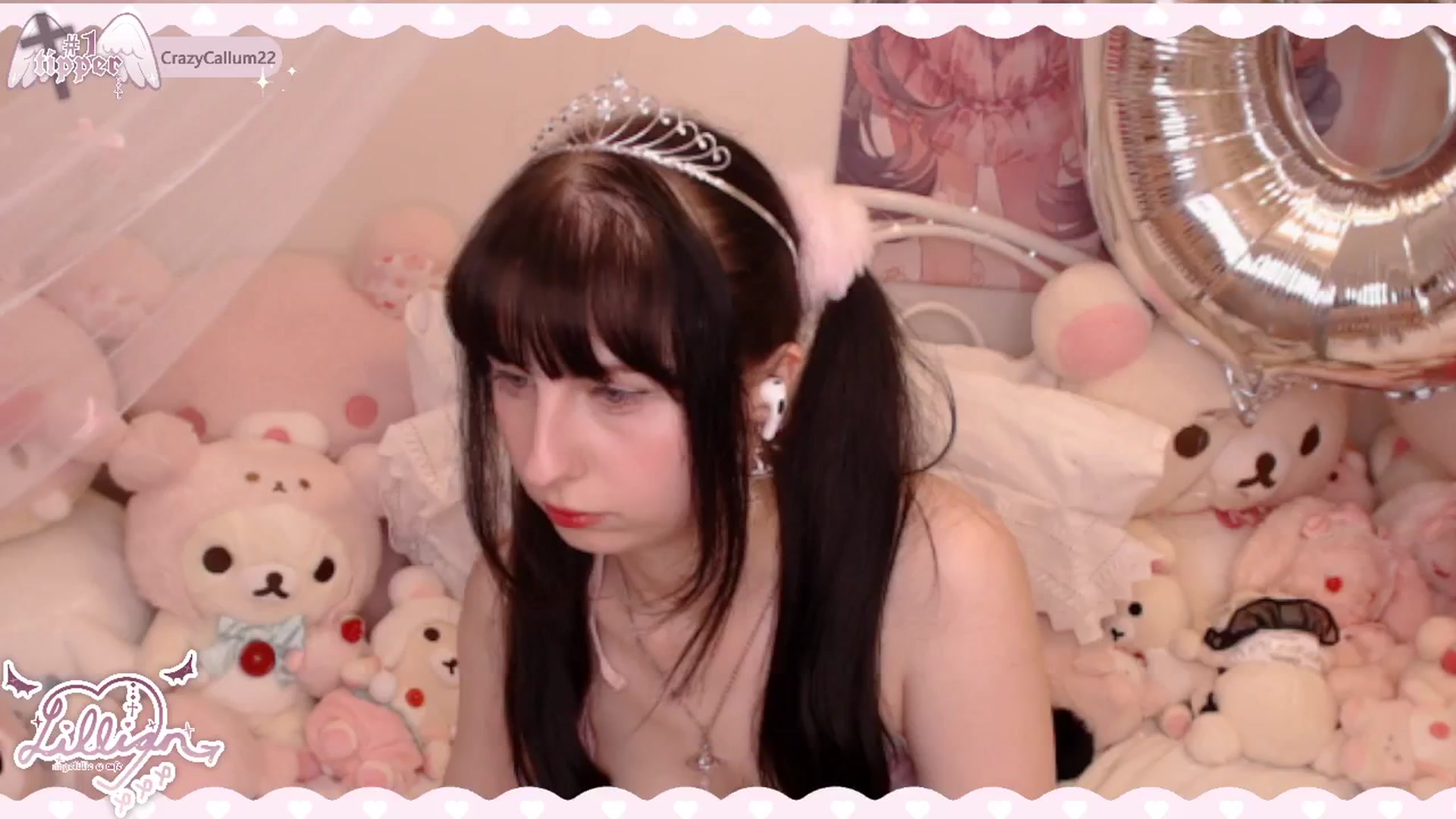 Gallery image thumbnail from Angelillic's myfreecams stream on, 04/21/2024, 01:00 image 1 of 20