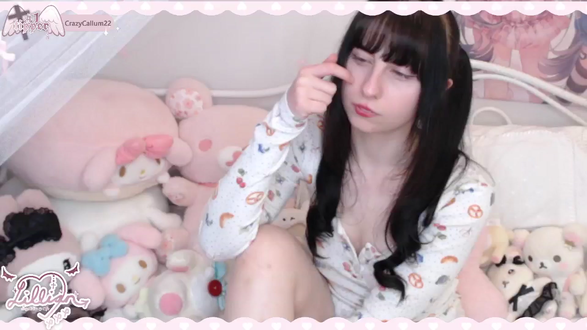 Gallery image thumbnail from Angelillic's myfreecams stream on, 04/26/2024, 02:00 image 11 of 20