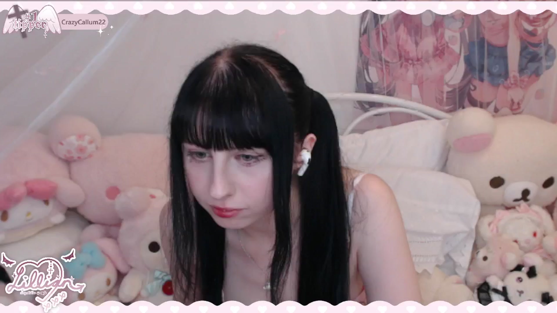 Gallery image thumbnail from Angelillic's myfreecams stream on, 06/04/2024, 01:23 image 7 of 20