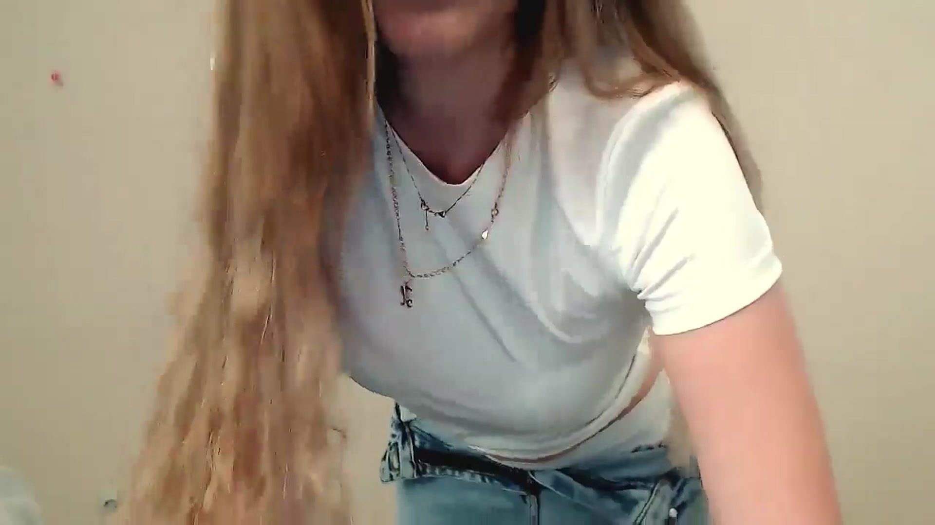 Gallery image thumbnail from Angelina_S_'s myfreecams stream on, 06/17/2025, 08:59 image 20 of 20