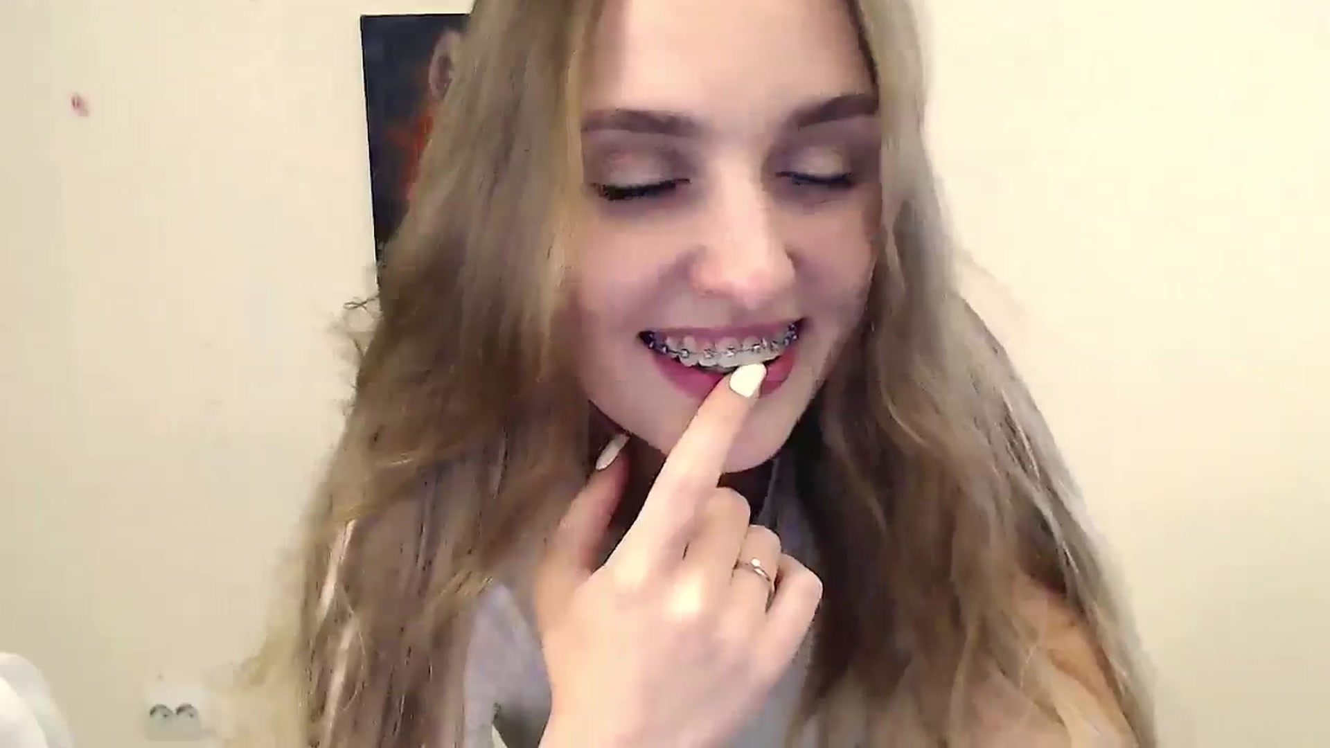 Gallery image thumbnail from Angelina_S_'s myfreecams stream on, 06/17/2025, 08:59 image 2 of 20