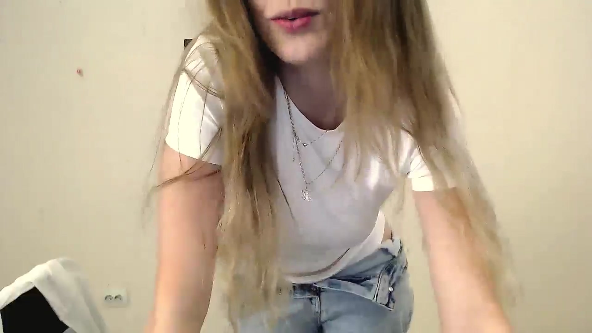 Gallery image thumbnail from Angelina_S_'s myfreecams stream on, 06/17/2025, 12:18 image 4 of 20