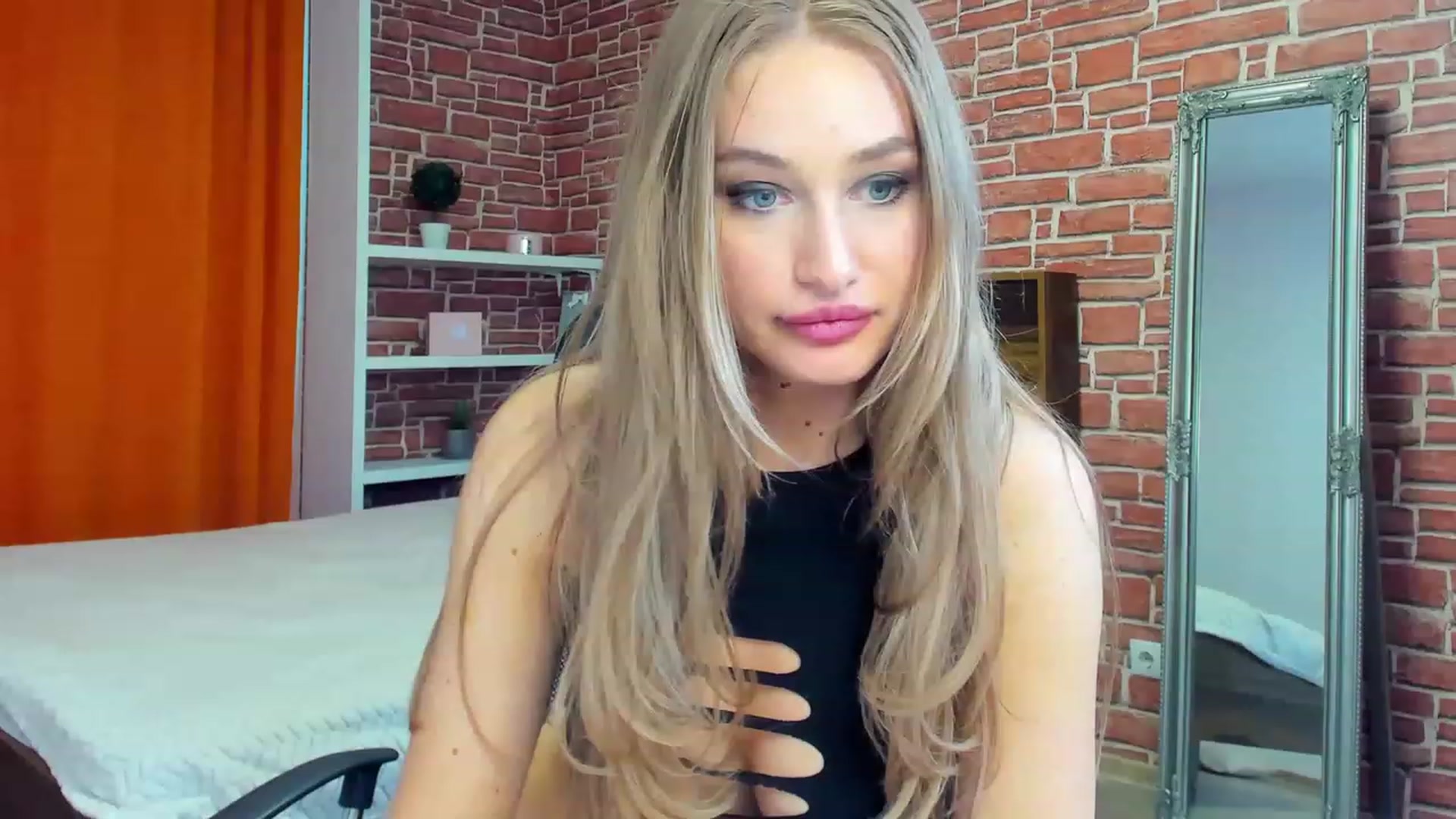 Gallery image thumbnail from AngelineMay's myfreecams stream on, 04/01/2023, 09:46 image 12 of 20