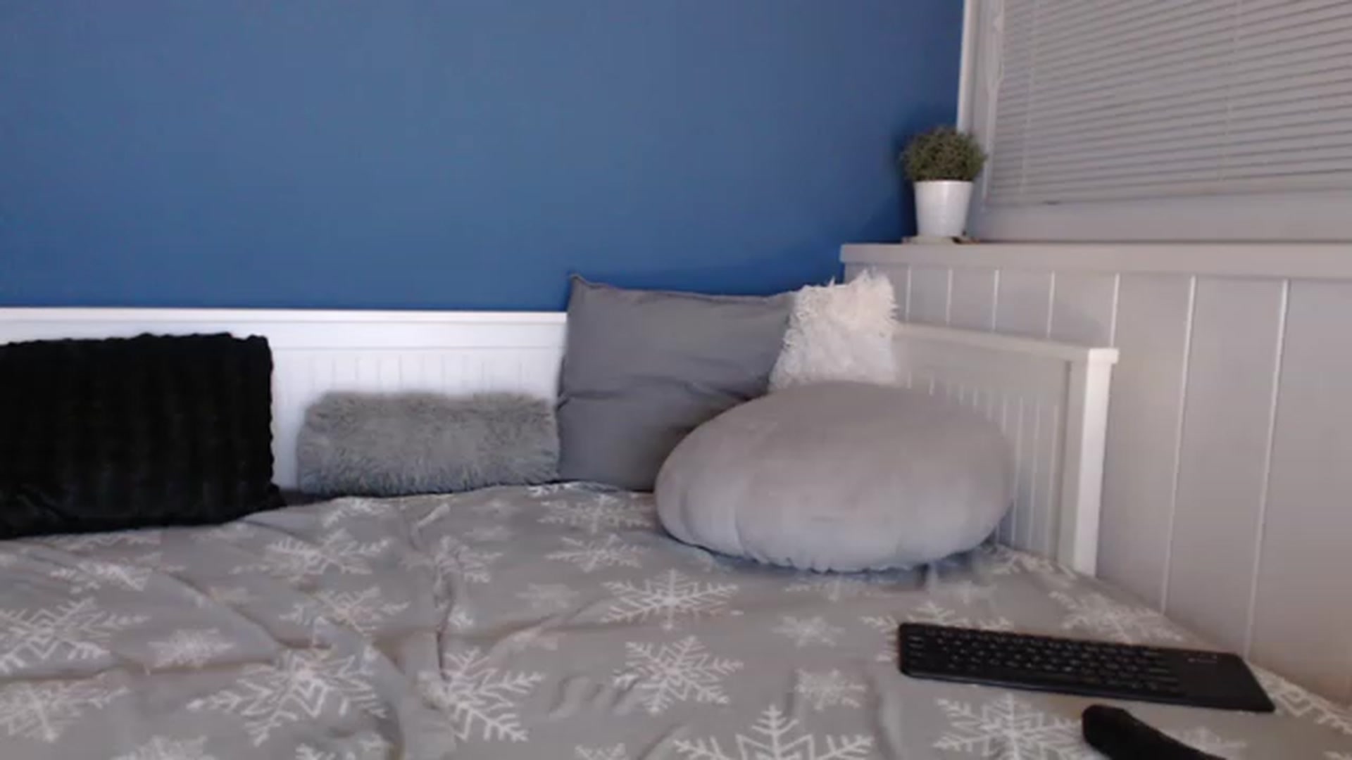 Gallery image thumbnail from AngelineShine's myfreecams stream on, 11/14/2022, 23:00 image 7 of 20