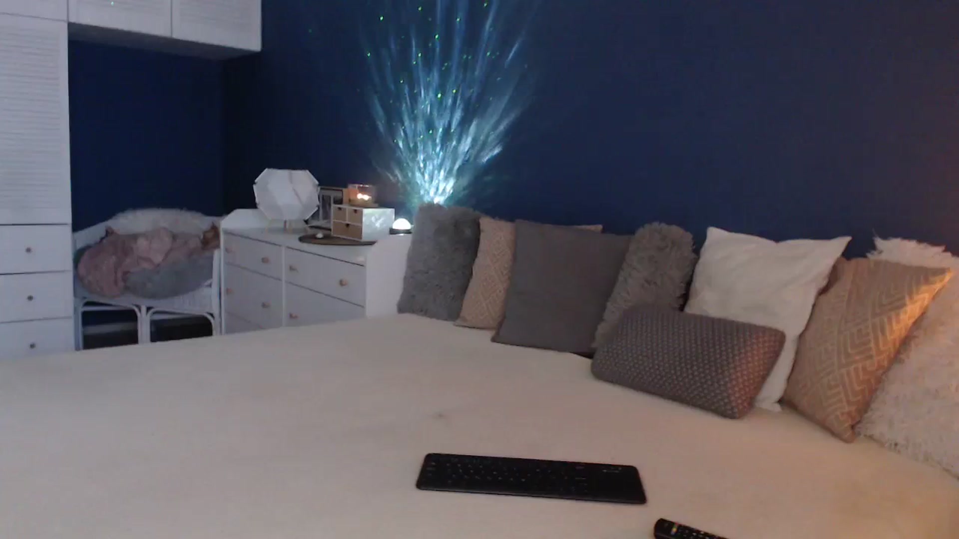 Gallery image thumbnail from AngelineShine's myfreecams stream on, 02/13/2024, 22:05 image 13 of 20