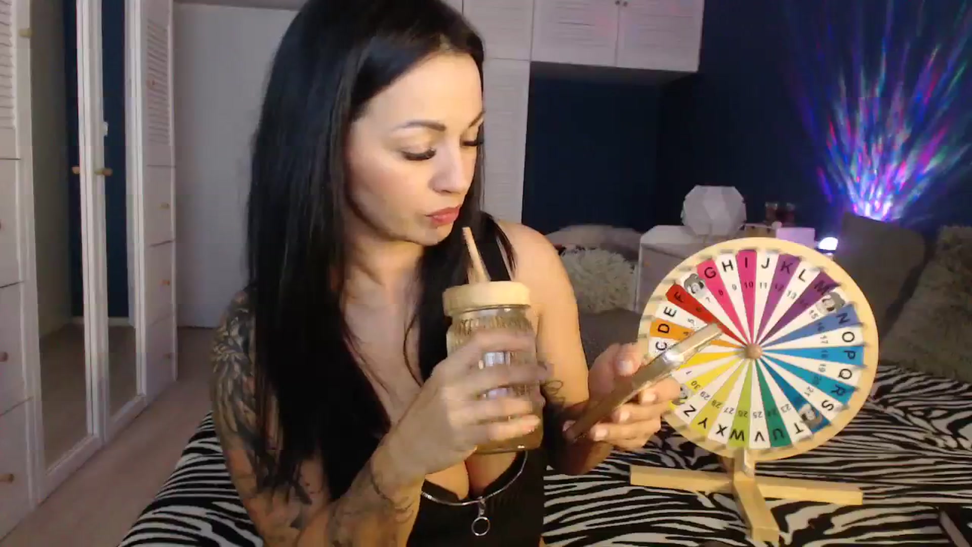 Gallery image thumbnail from AngelineShine's myfreecams stream on, 02/21/2024, 22:12 image 19 of 20