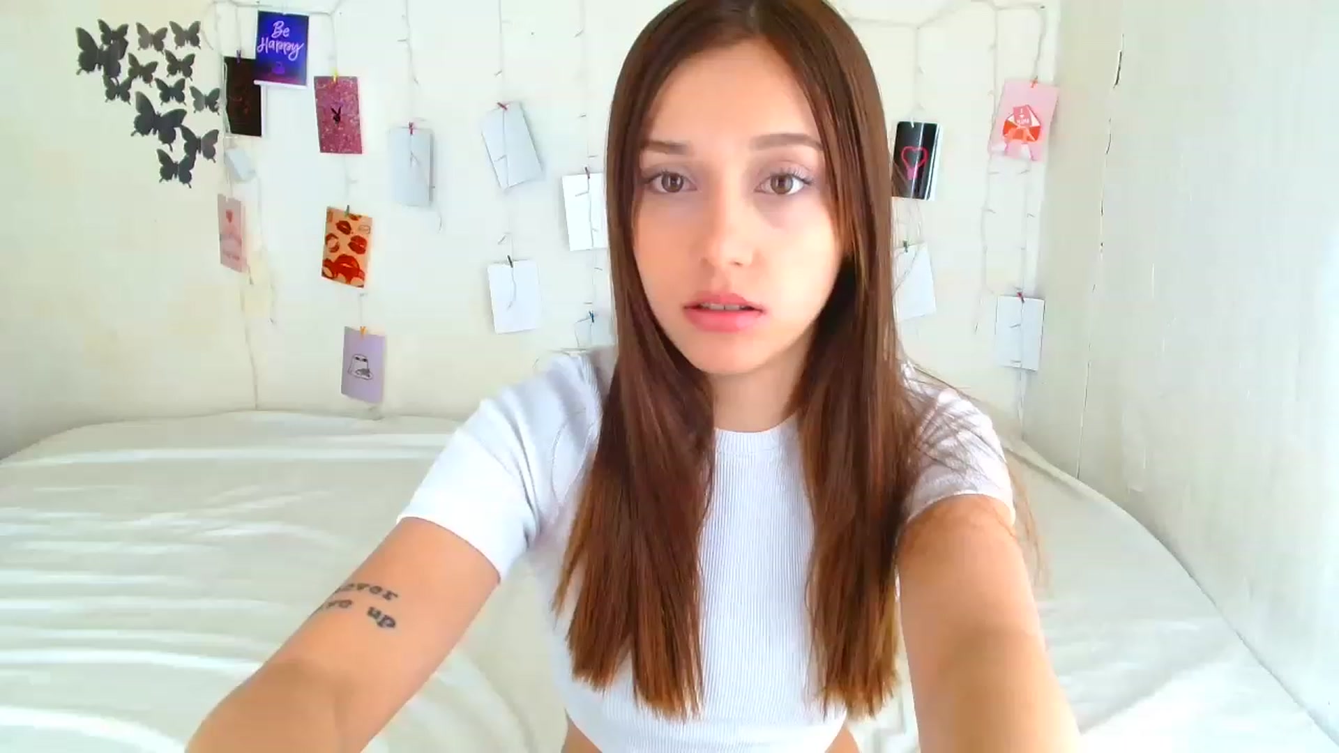 Gallery image thumbnail from AngellBabyy's myfreecams stream on, 04/16/2023, 11:06 image 14 of 20