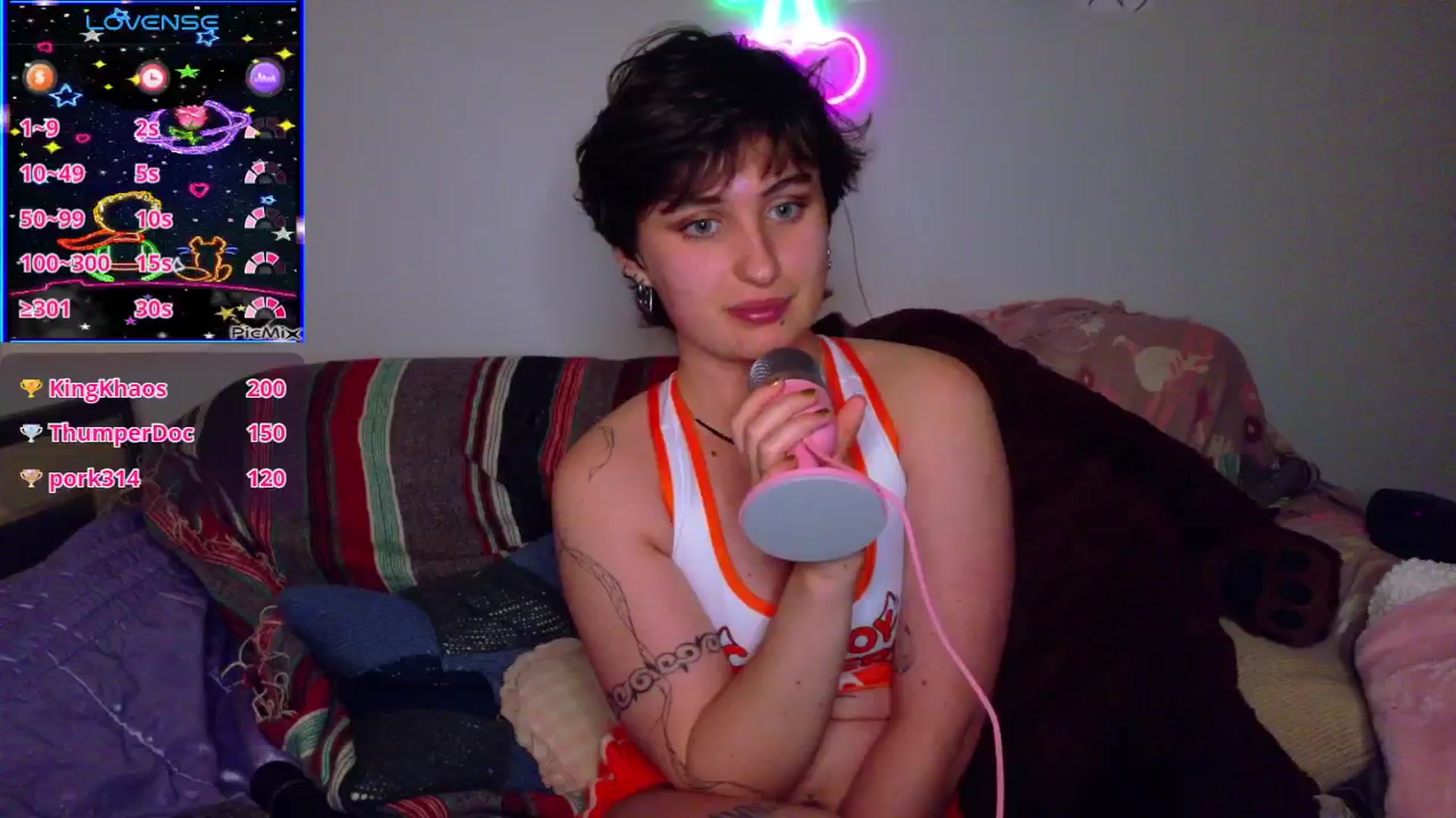 Gallery image thumbnail from AngellDelight's myfreecams stream on, 11/18/2024, 18:44 image 10 of 20