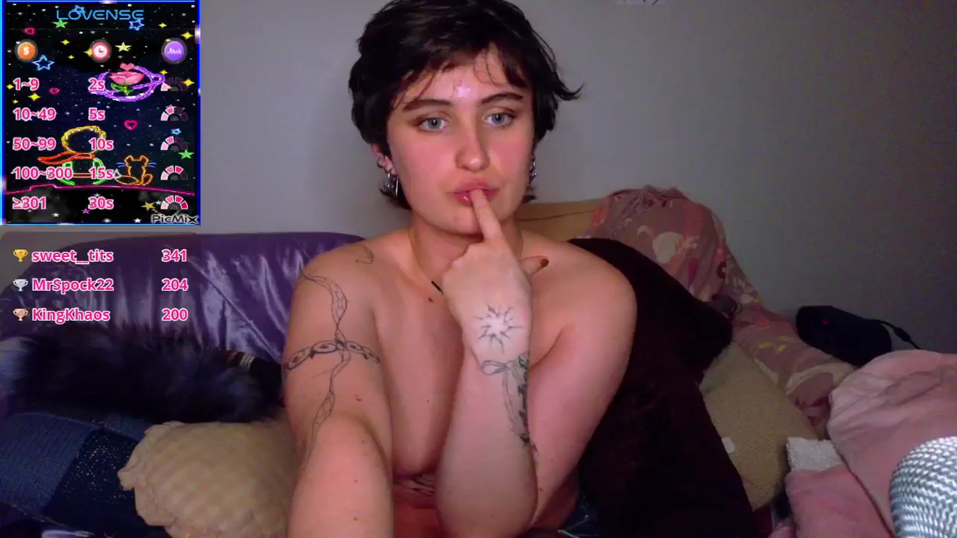 Gallery image thumbnail from AngellDelight's myfreecams stream on, 11/18/2024, 20:06 image 8 of 20