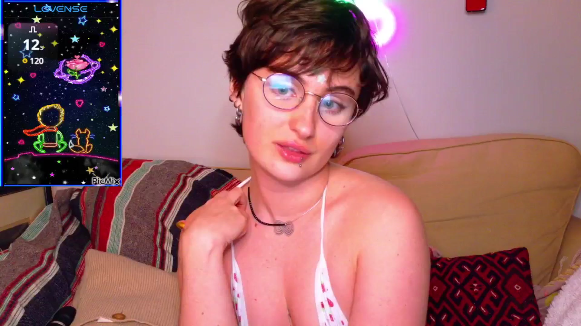 Gallery image thumbnail from AngellDelight's myfreecams stream on, 11/26/2024, 18:19 image 11 of 20