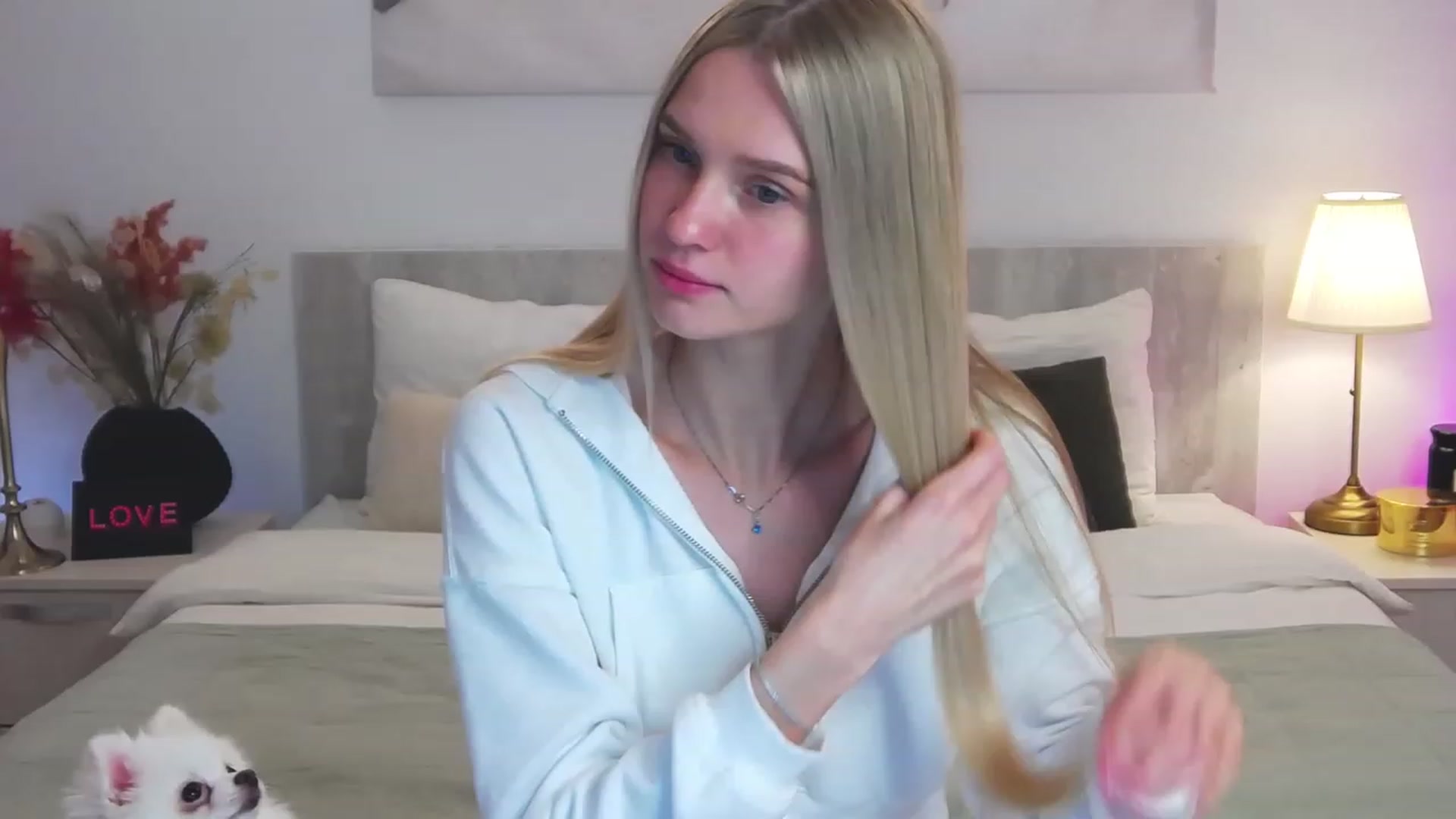 Gallery image thumbnail from Angell_XO's myfreecams stream on, 03/03/2023, 12:02 image 13 of 20