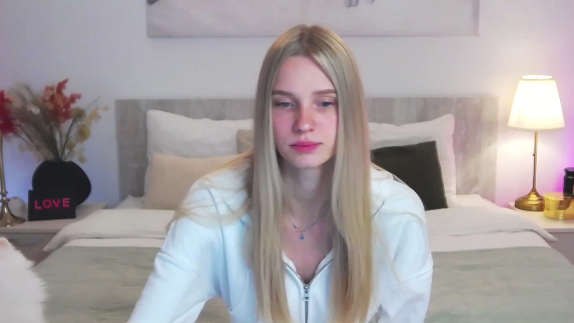 Gallery image thumbnail from Angell_XO's myfreecams stream on, 03/03/2023, 12:02 image 6 of 20