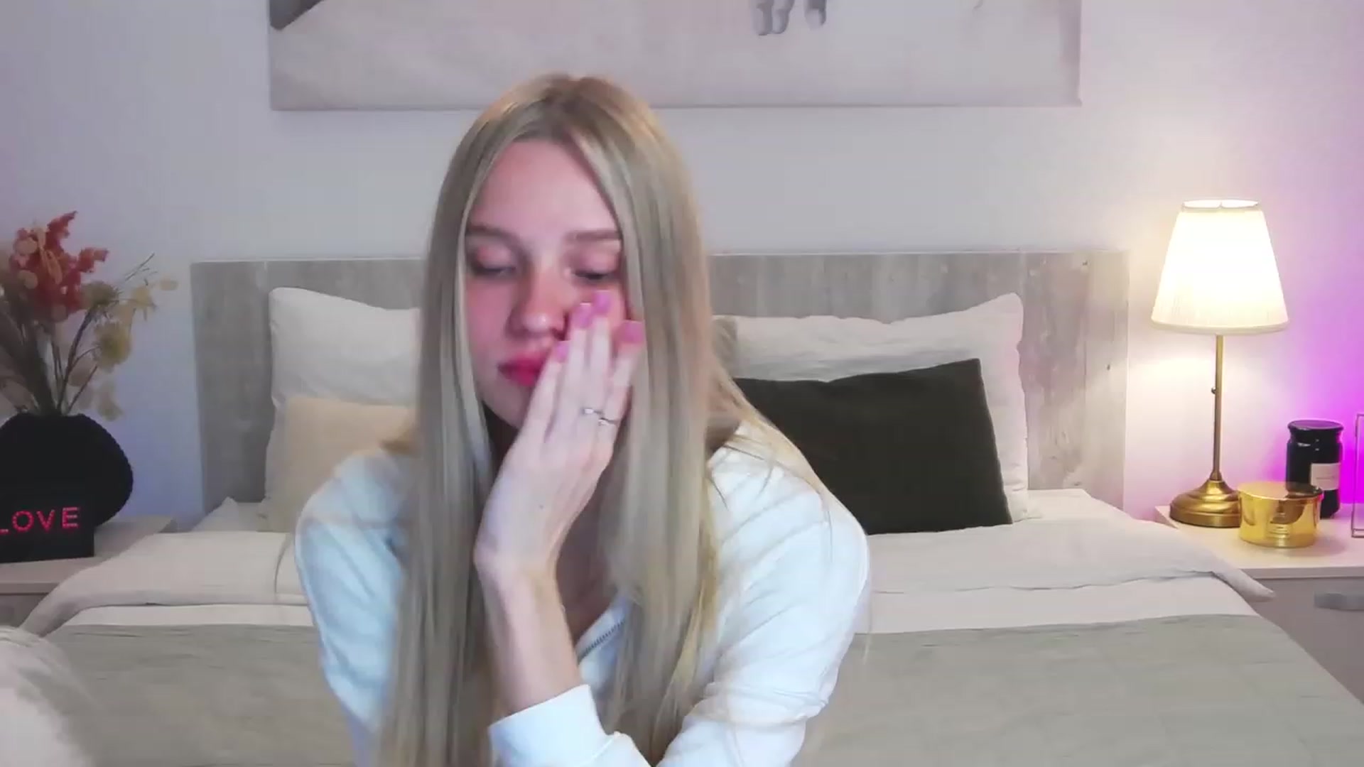 Gallery image thumbnail from Angell_XO's myfreecams stream on, 03/03/2023, 13:46 image 7 of 20