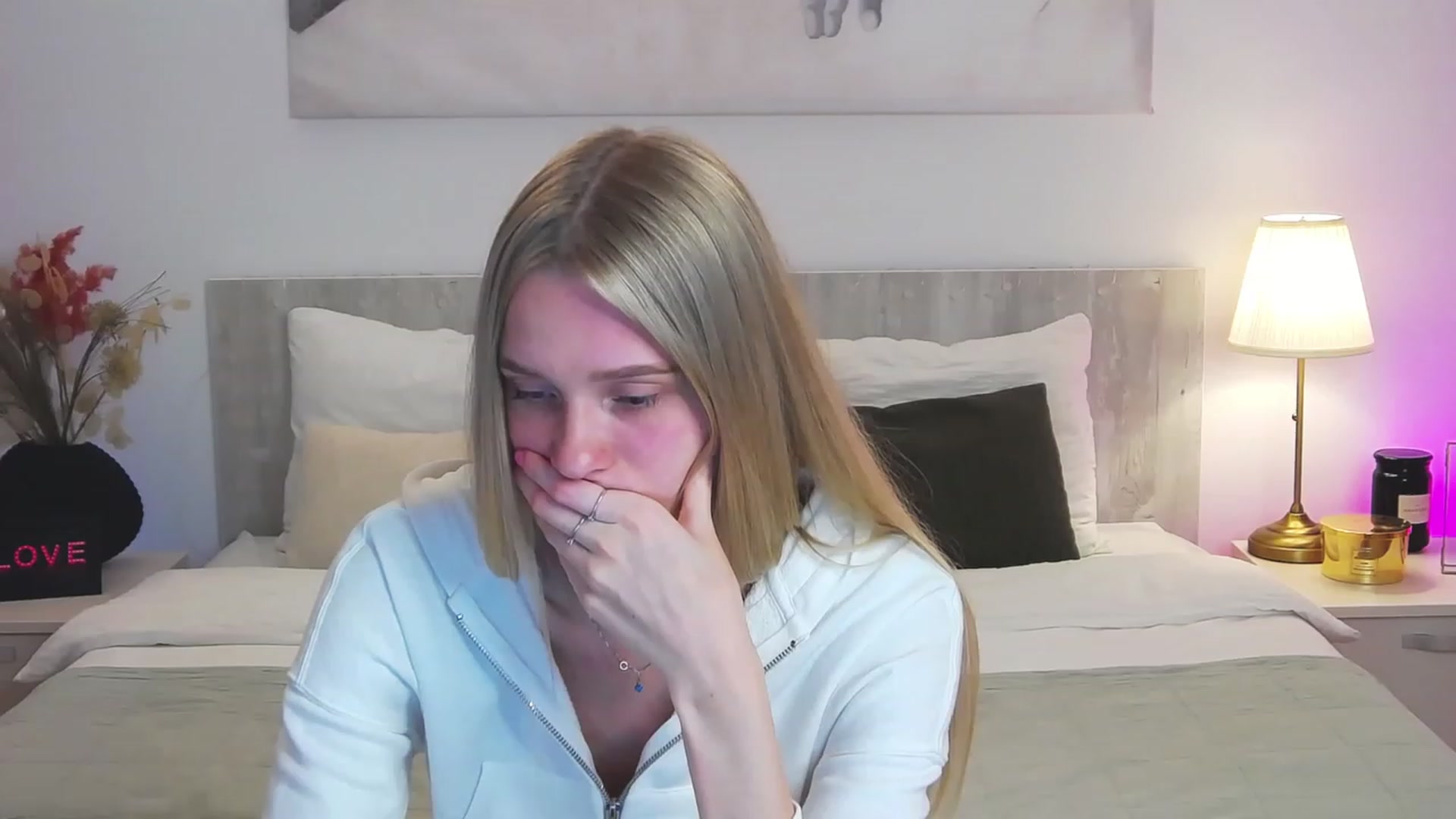 Gallery image thumbnail from Angell_XO's myfreecams stream on, 03/03/2023, 13:46 image 11 of 20