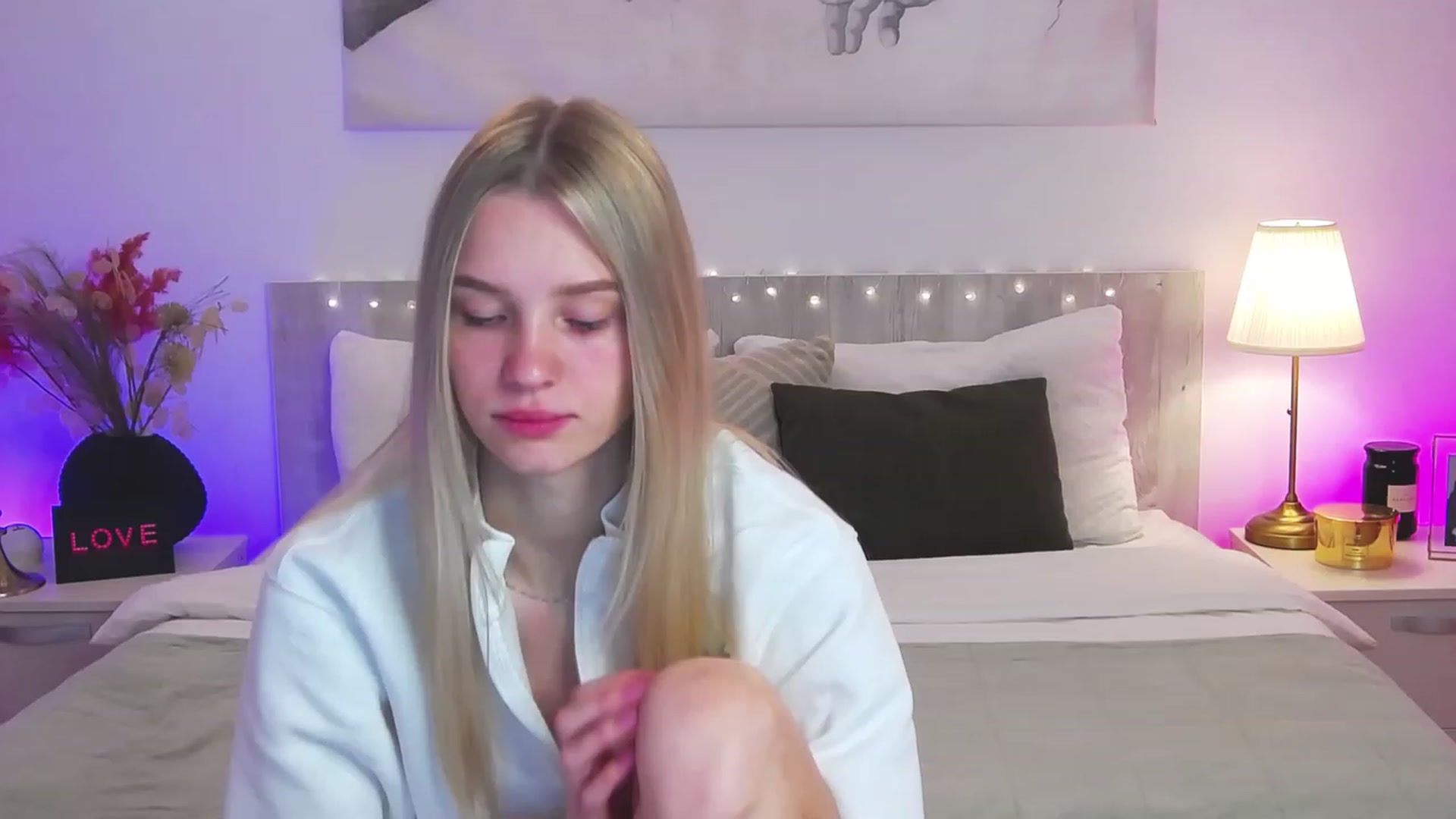 Gallery image thumbnail from Angell_XO's myfreecams stream on, 03/07/2023, 06:29 image 13 of 20