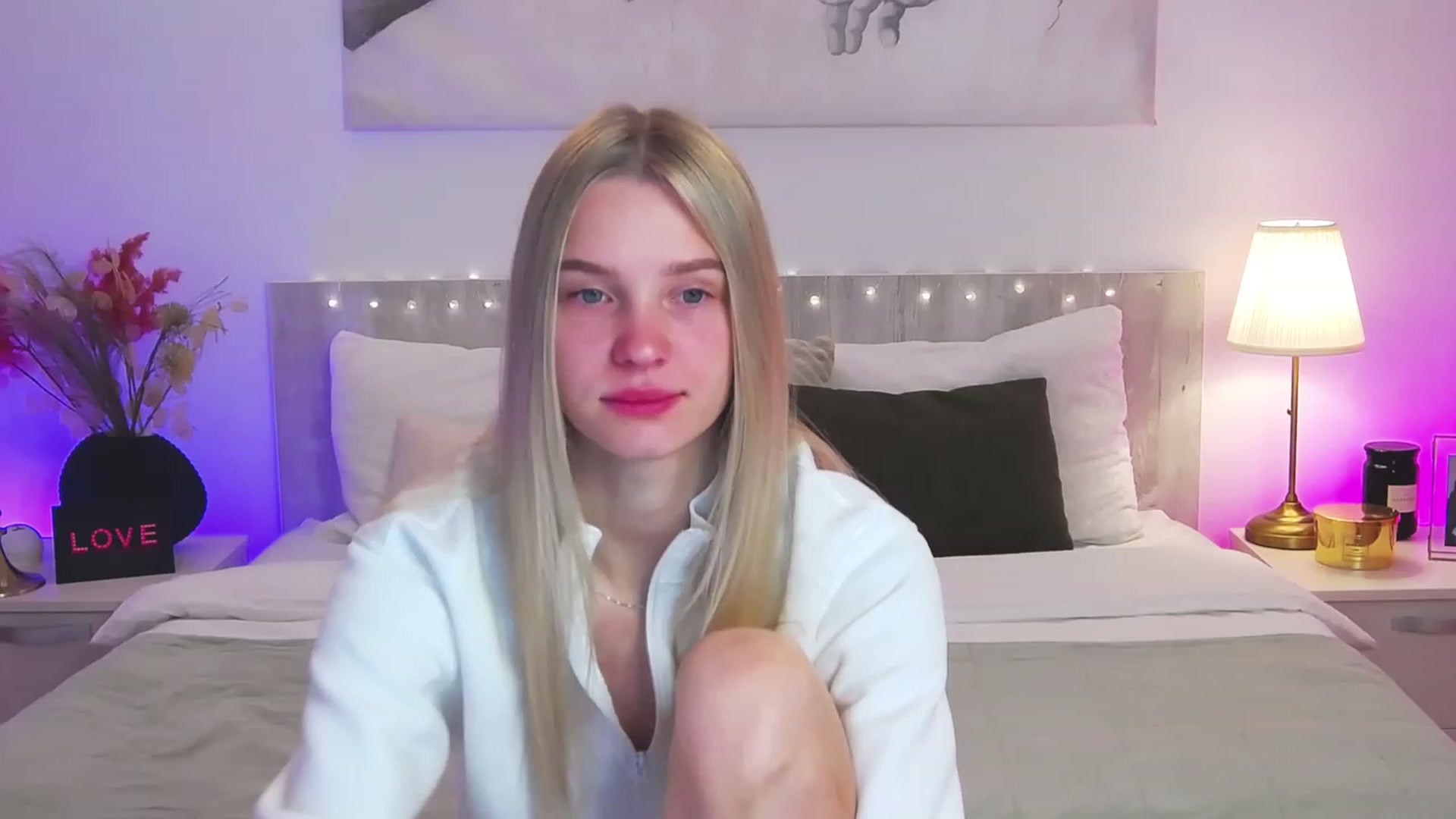 Gallery image thumbnail from Angell_XO's myfreecams stream on, 03/07/2023, 06:29 image 20 of 20