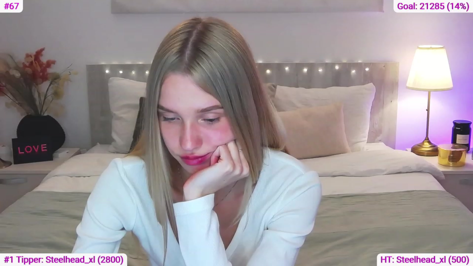 Gallery image thumbnail from Angell_XO's myfreecams stream on, 03/11/2023, 20:03 image 14 of 20