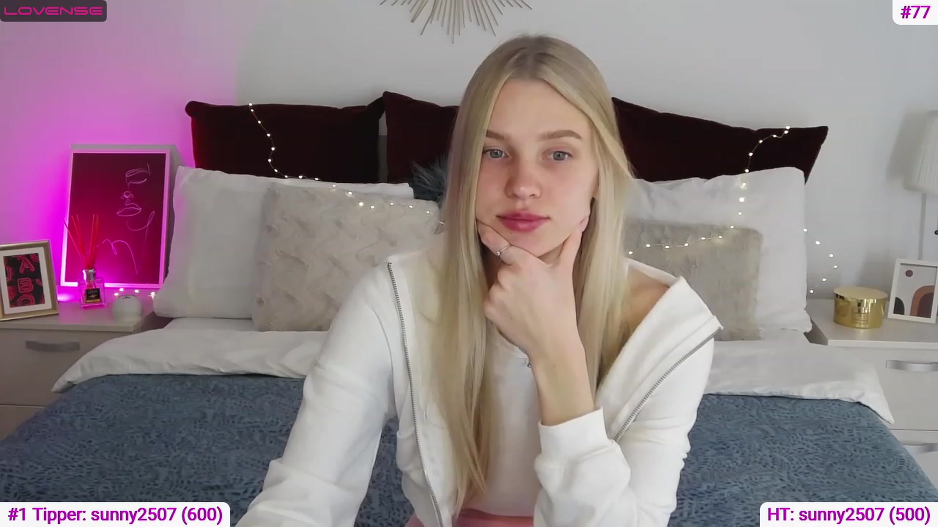 Gallery image thumbnail from Angell_XO's myfreecams stream on, 03/14/2023, 06:55 image 16 of 20