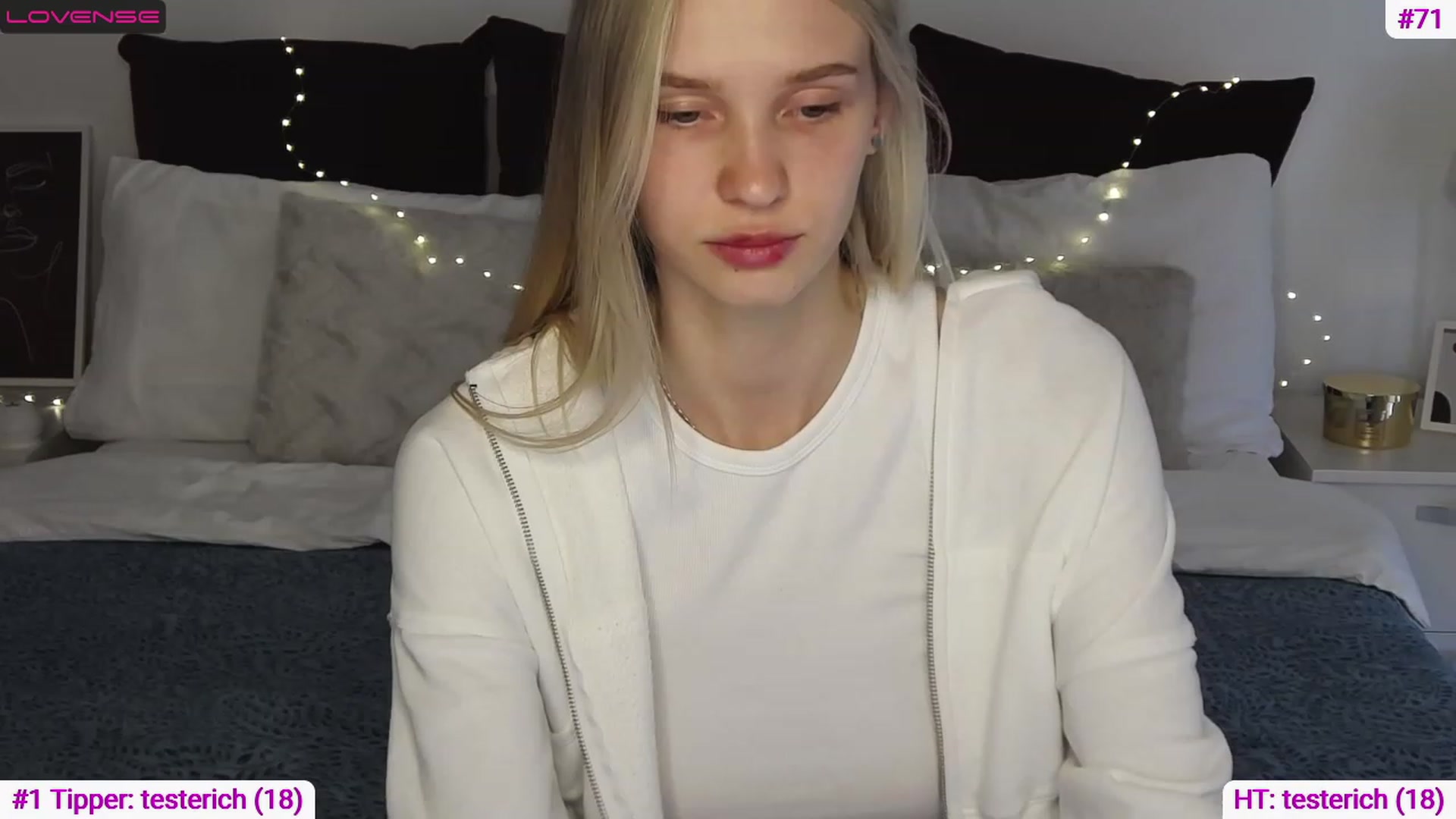 Gallery image thumbnail from Angell_XO's myfreecams stream on, 03/14/2023, 13:00 image 19 of 20