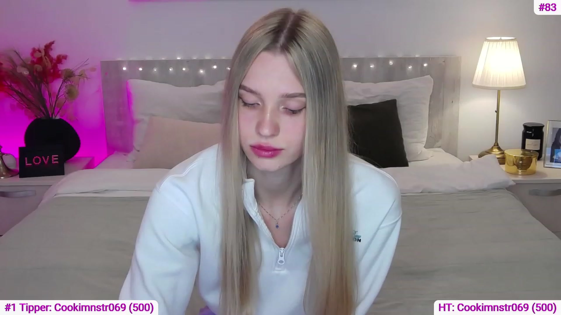 Gallery image thumbnail from Angell_XO's myfreecams stream on, 03/17/2023, 09:00 image 17 of 20